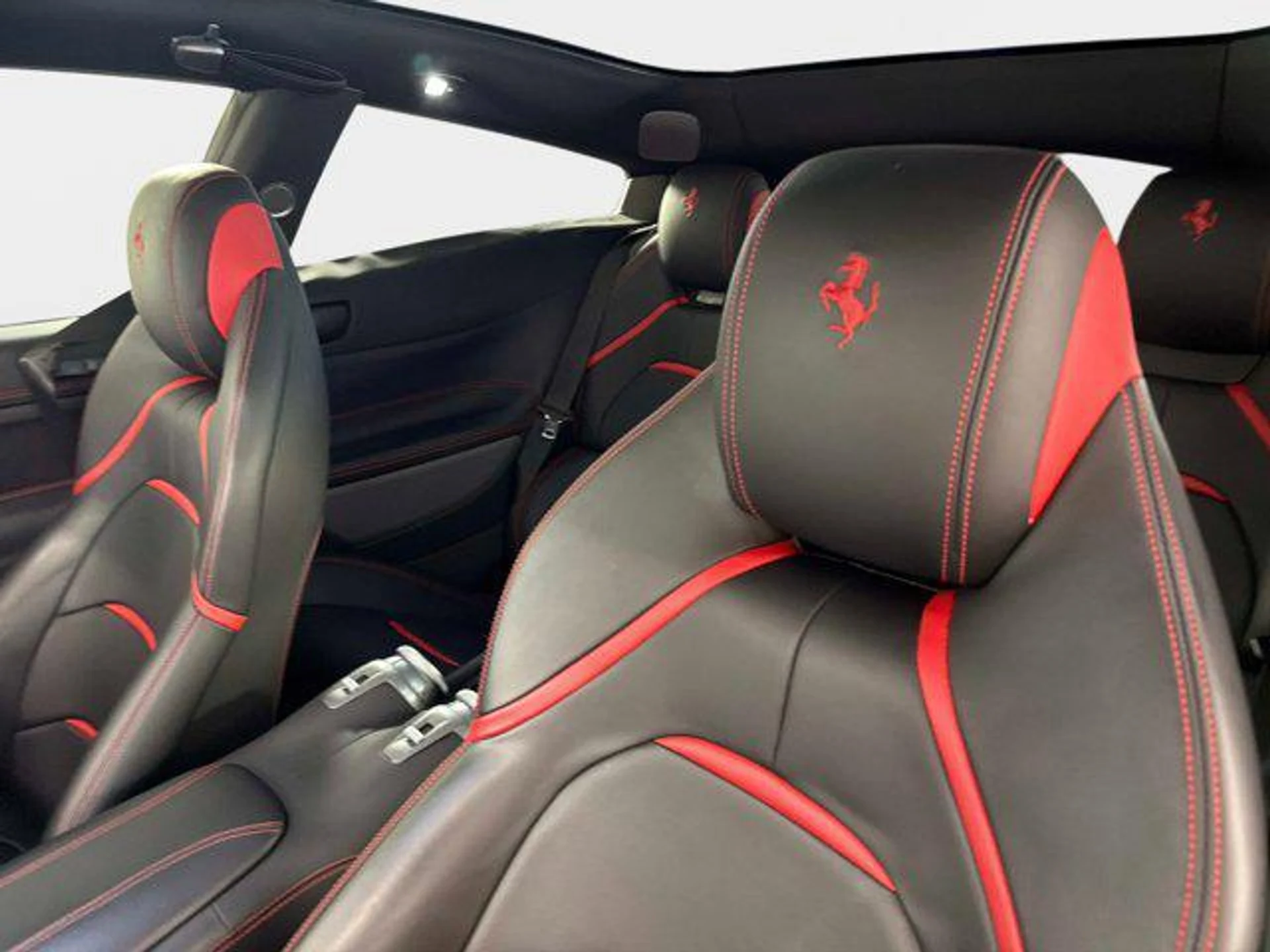 mph032_230345080_ar0_c_J_Brb_H_Cl5p_Ov186_Ct_Dmu_U_ee35d3b206