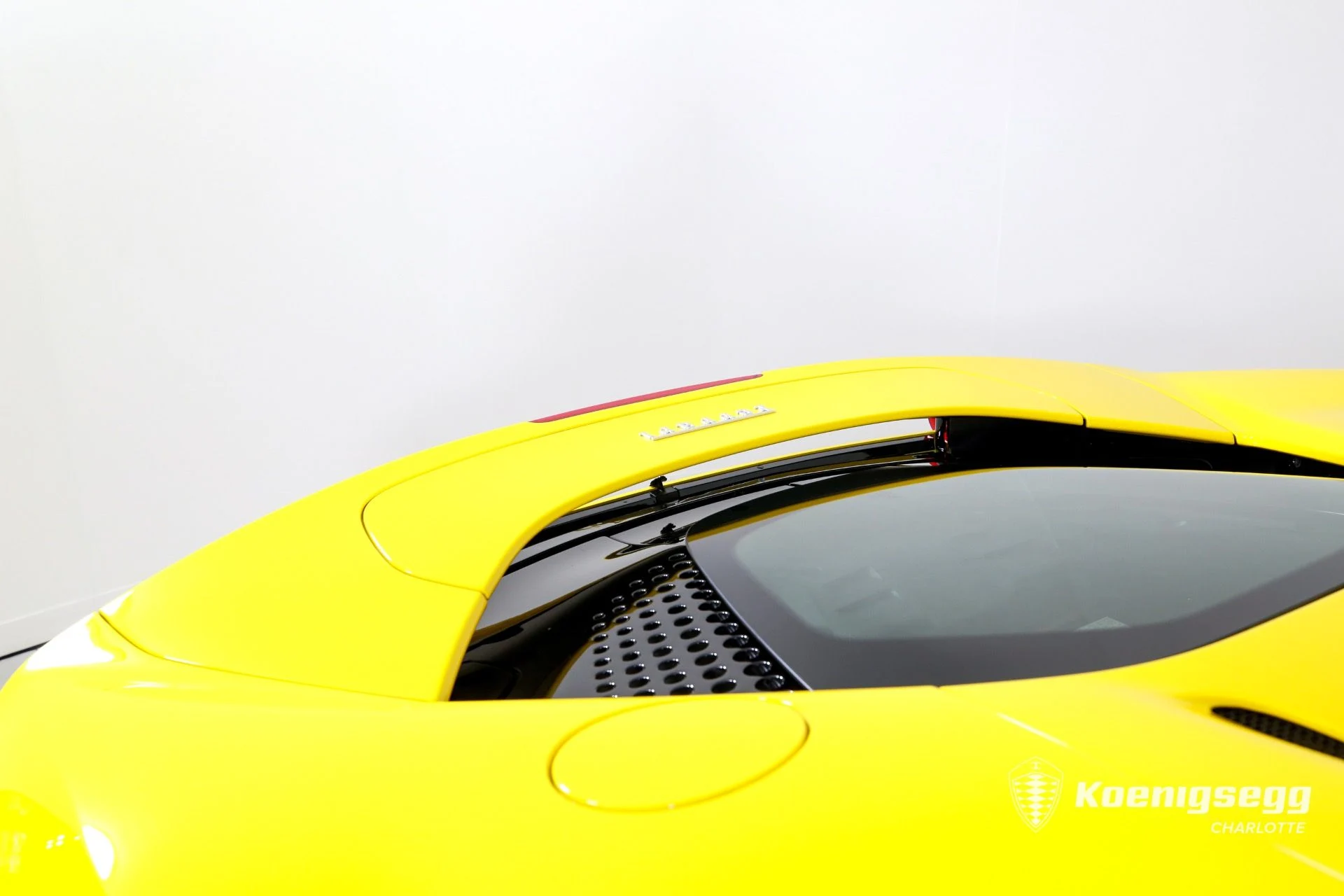 mph032_2313068558_Used_2021_Ferrari_SF_90_Stradale_1760975075_6ba2d6d016