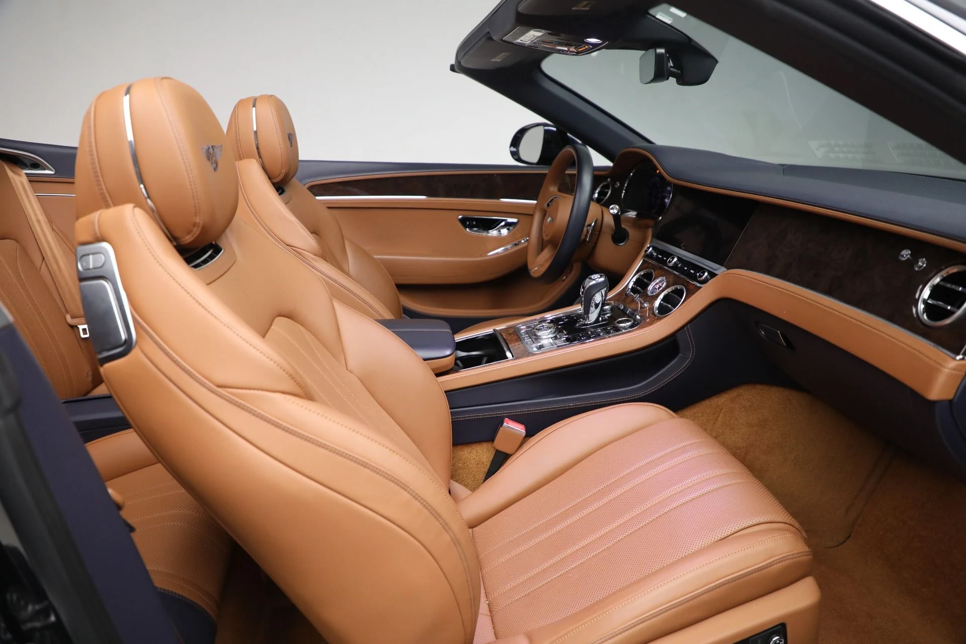 mph032_2313240389_Used_2021_Bentley_Continental_GTC_V8_f9447a60fc