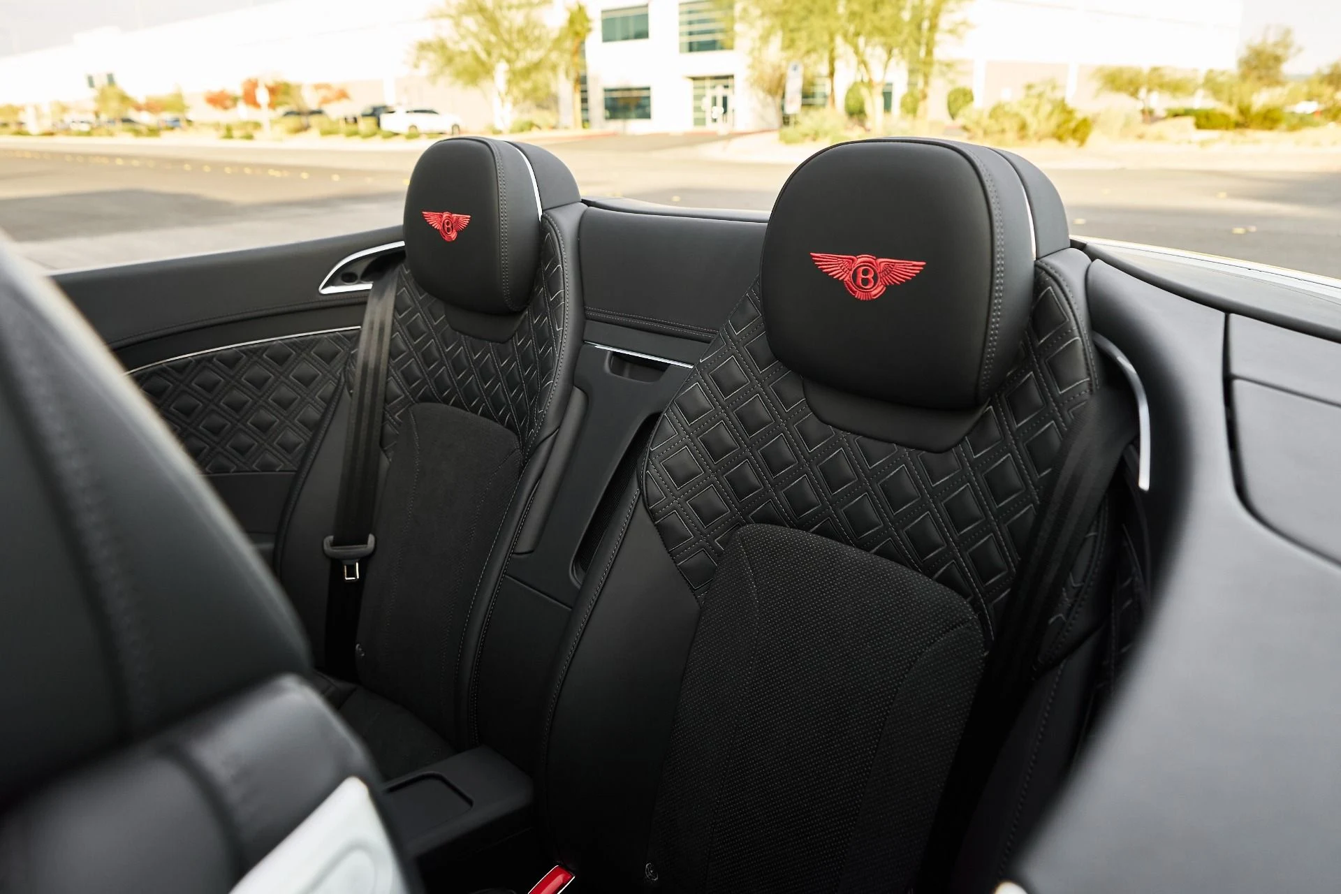 mph032_2325252125_Used_2024_Bentley_Continental_GT_V8_S_1764464394_de34fa225b