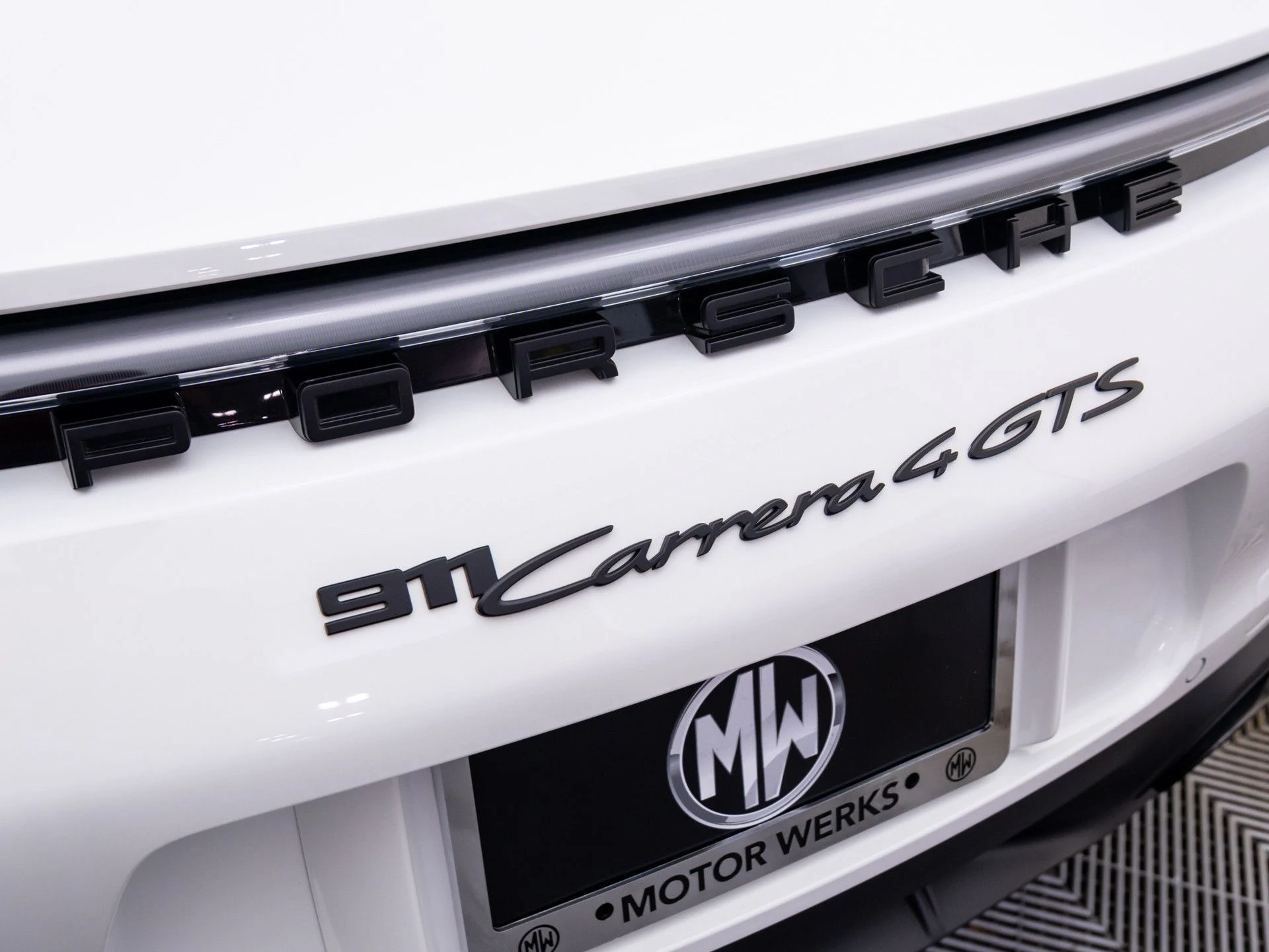 mph032_2334454155_6097ed2ddad84dcaf5c1592836f39bd7x_3197b42ab6