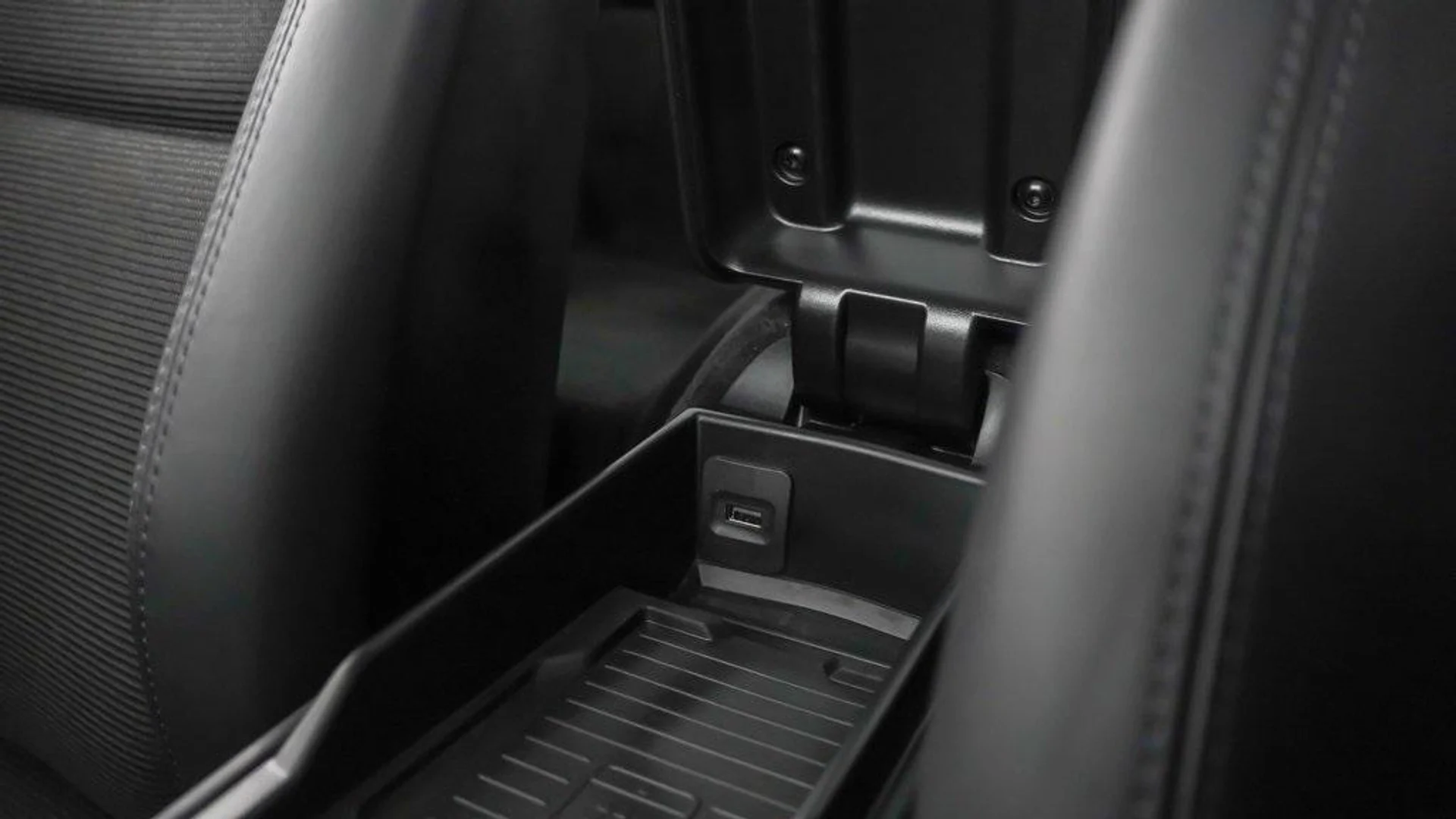 mph032_2334671156_Fsa9_H_Cm6_Ciq_Ji_Qvgh7wsatn_SDU_0_21452d9673