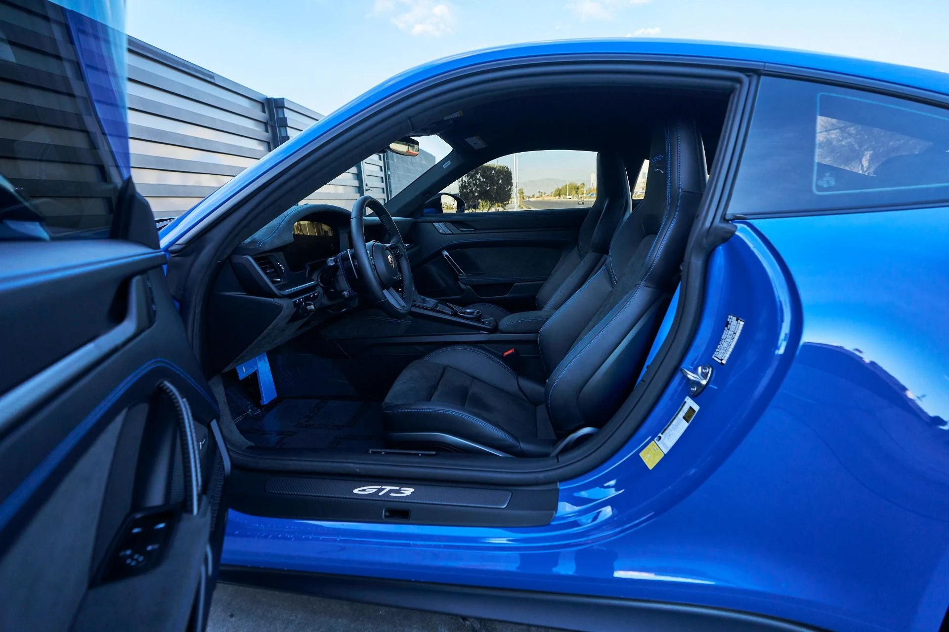 mph032_2341055096_Used_2026_Porsche_911_GT_3_1764988902_8e0b0a42f8