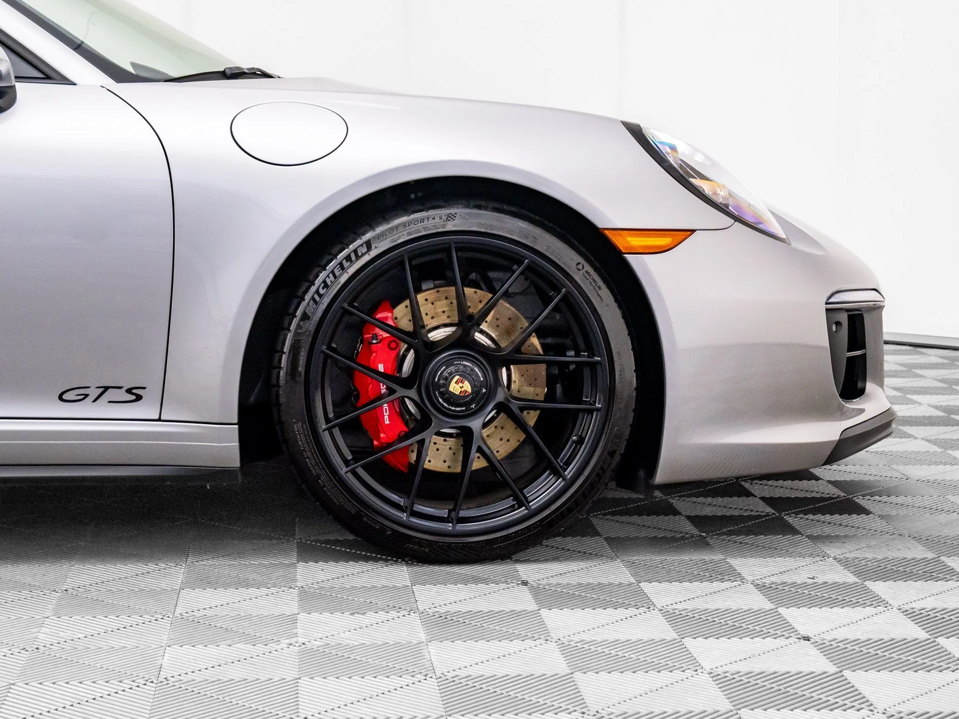 mph032_2341165724_4854ed872749850b0220d0d8cc6974bax_cebd905bb4