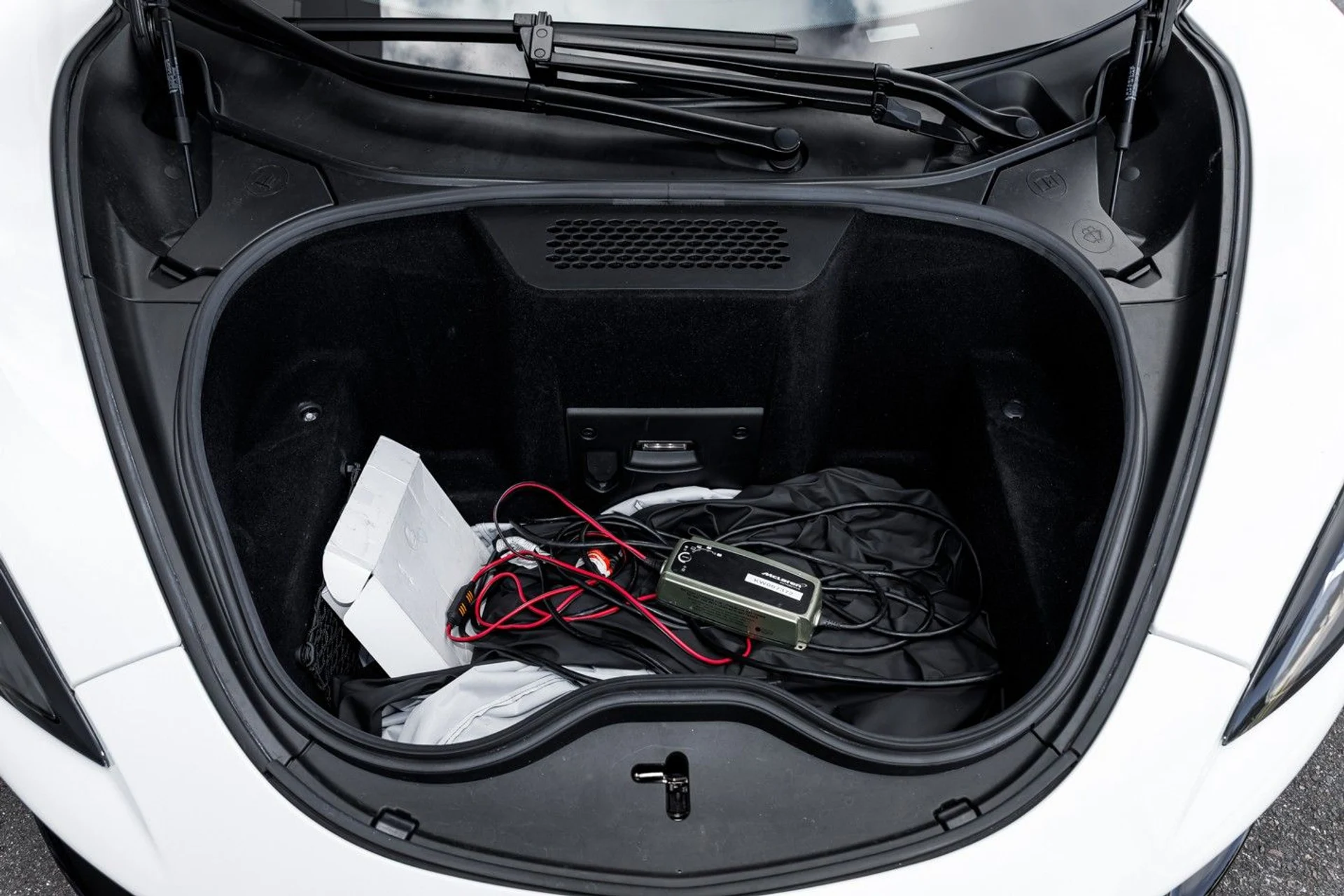 mph032_2341393747_607_p33_l_5842314c58