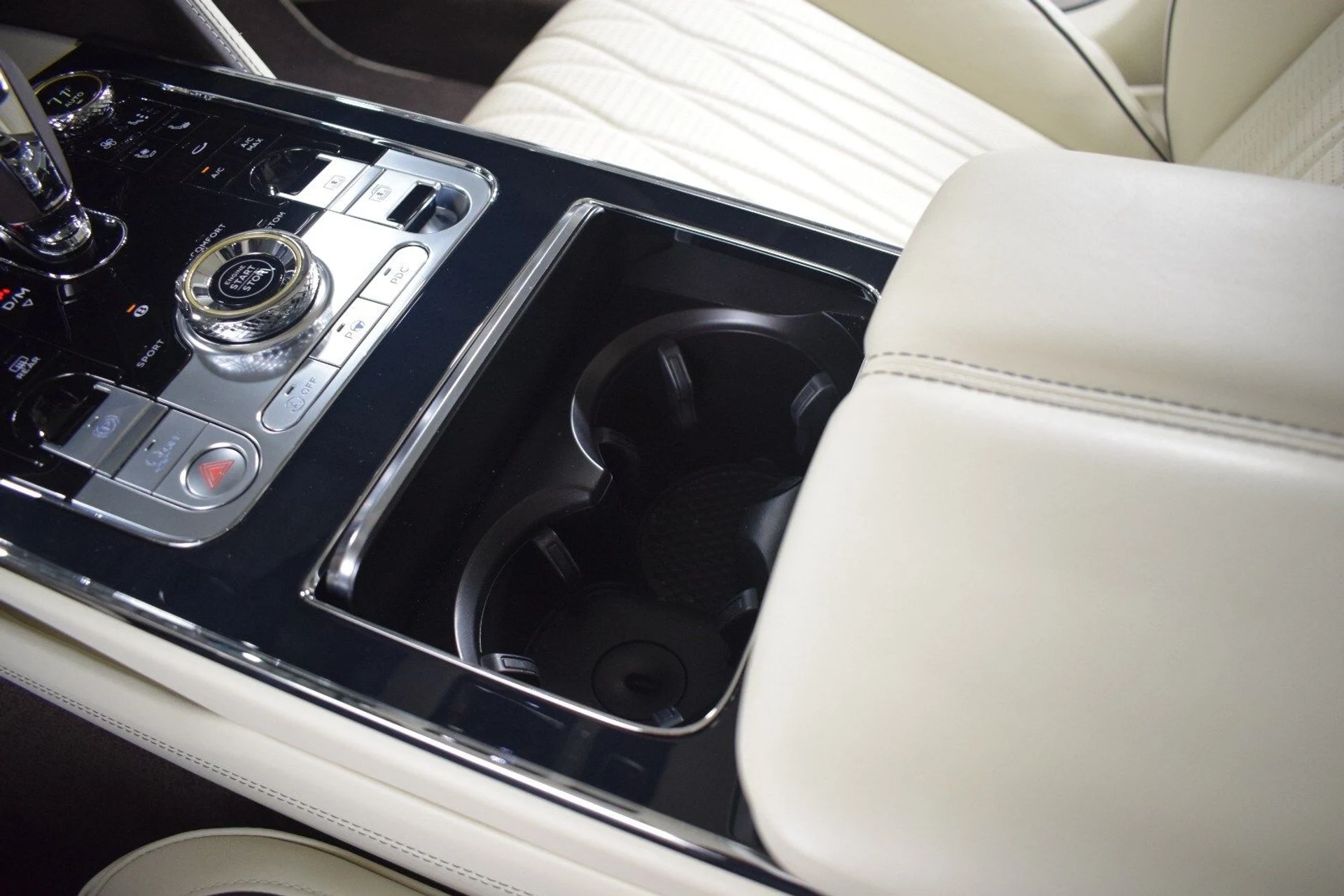 mph032_2348598496_1c5ff3d3764e1742e81bacd876fbf999x_3bc769d2c9