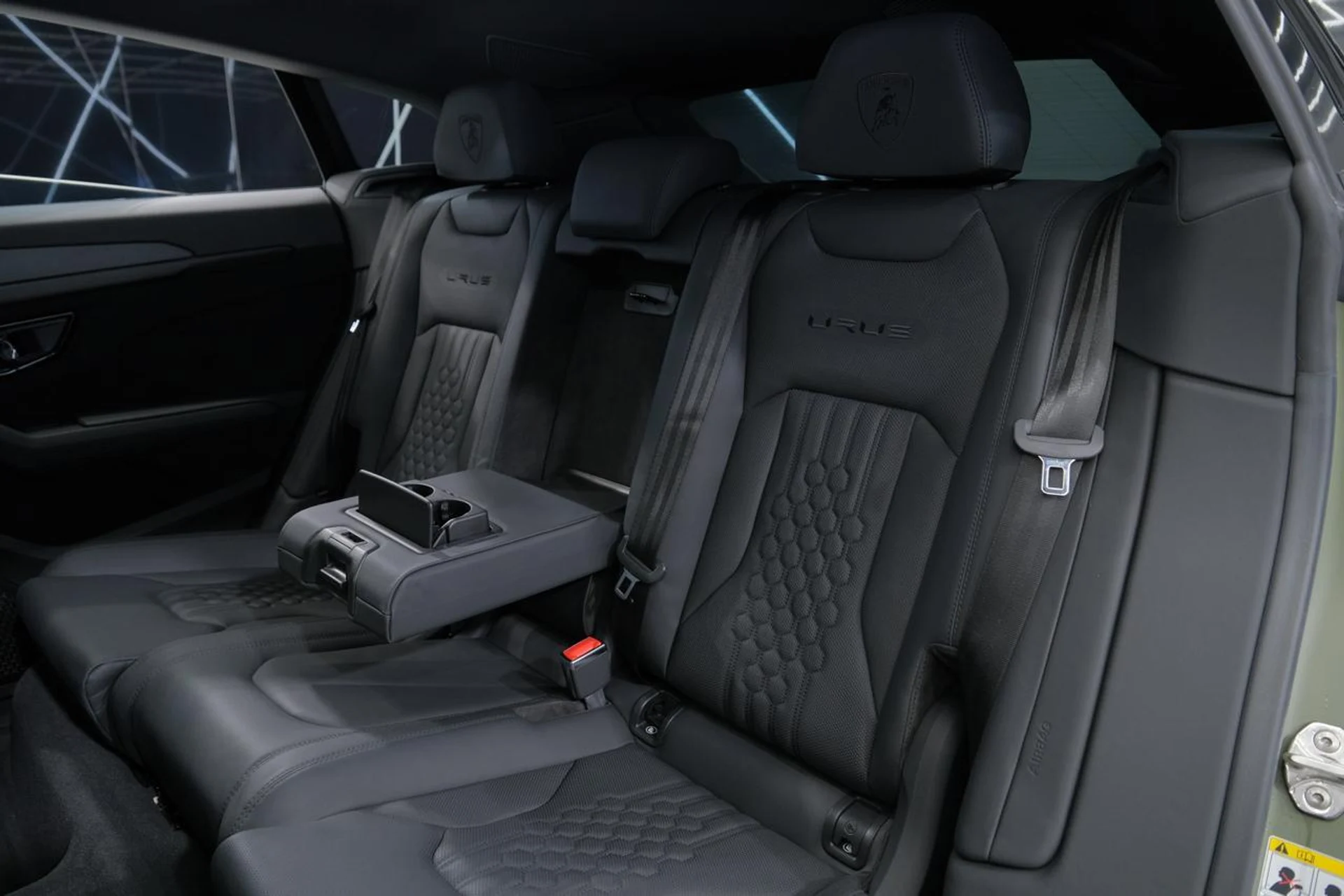 mph032_2354889694_af9c038d185ae454b05f1693f00473ab_e0d88e8618