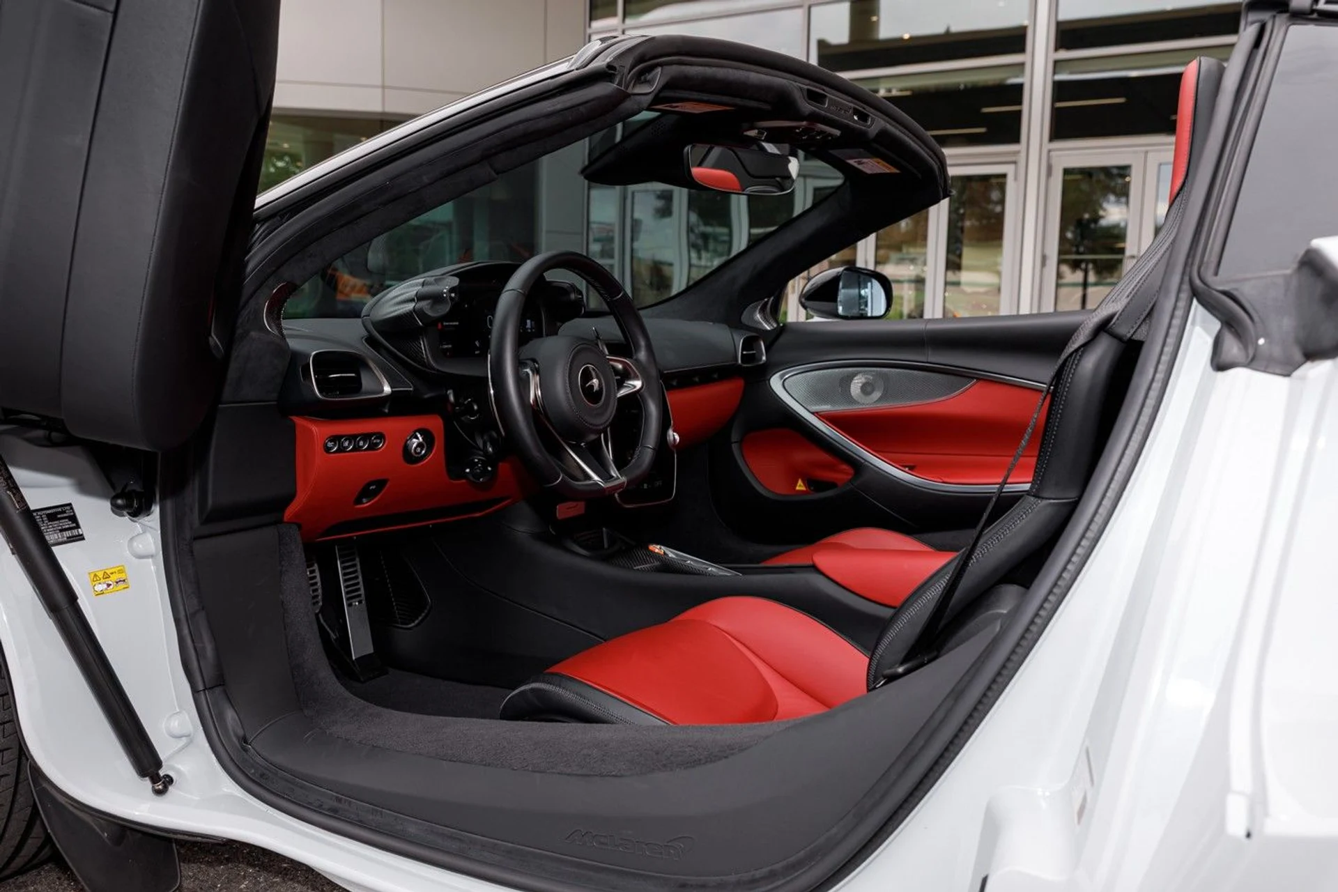 mph032_2369768768_446_p33_l_0816600cbf