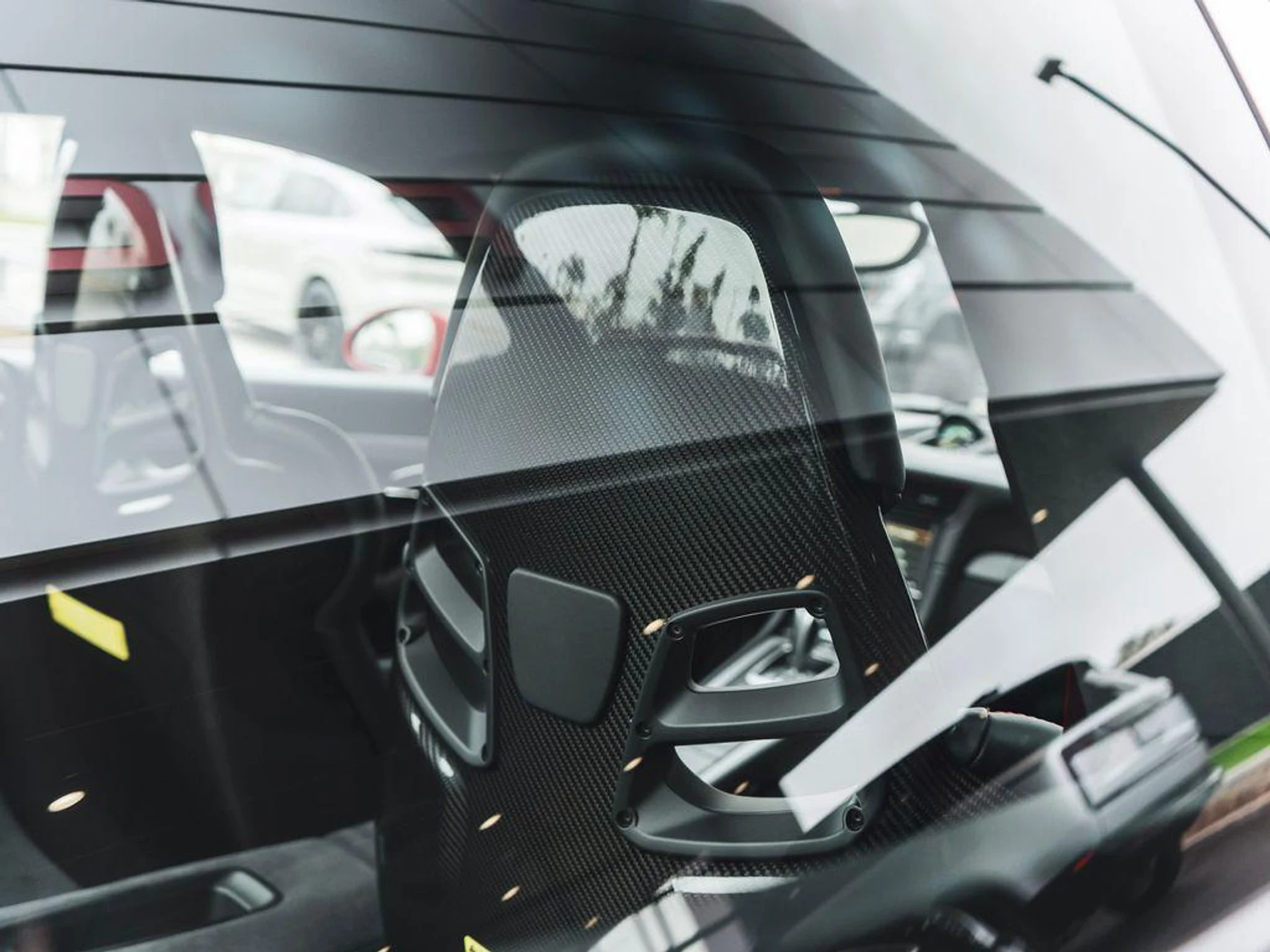 mph032_2372151146_mvt9x_U_Ho7q_WHHE_Bnu513ar_S_Mj_A_5e3ba92489