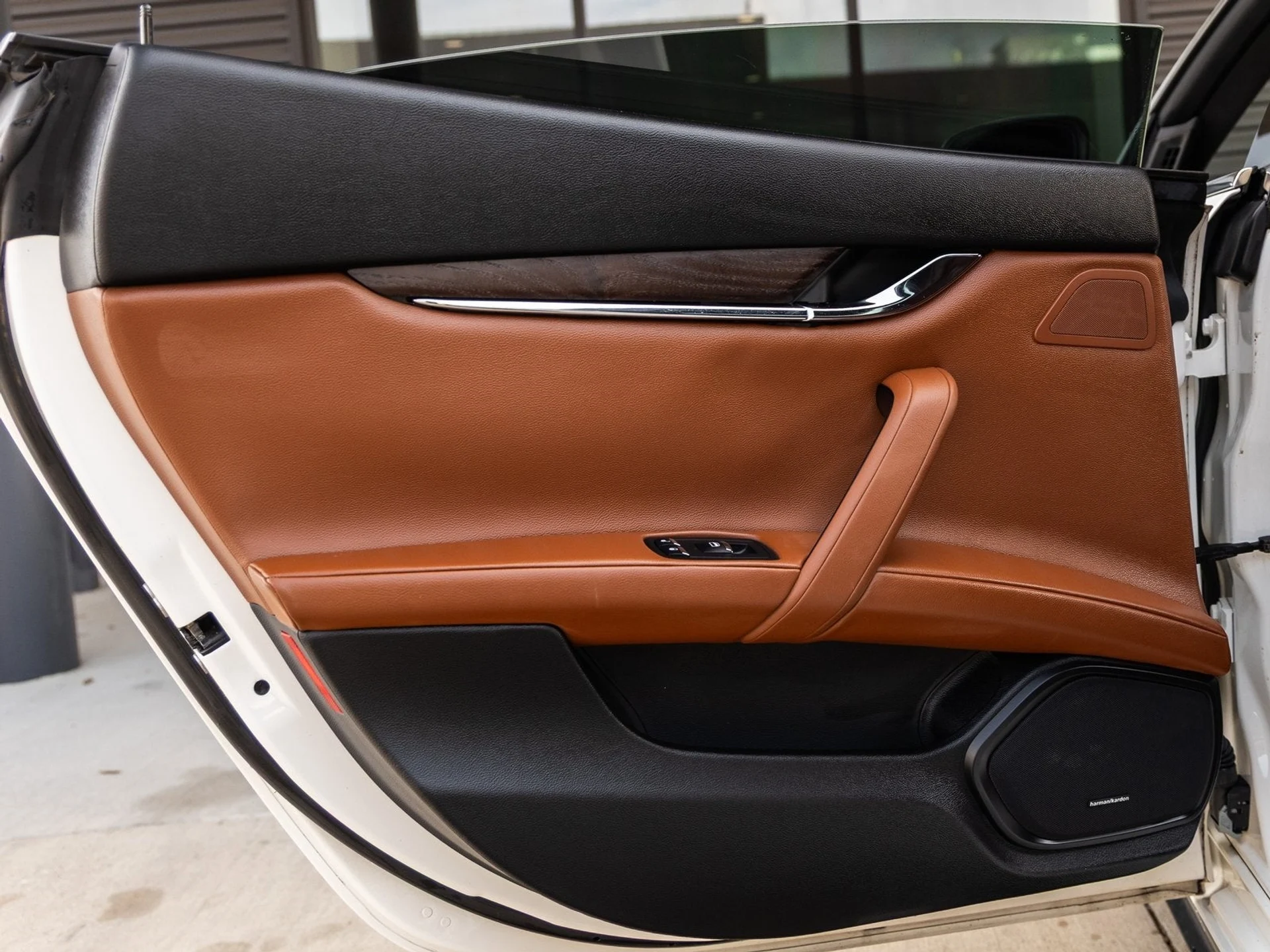 mph032_2379091112_33_4809eb8c19