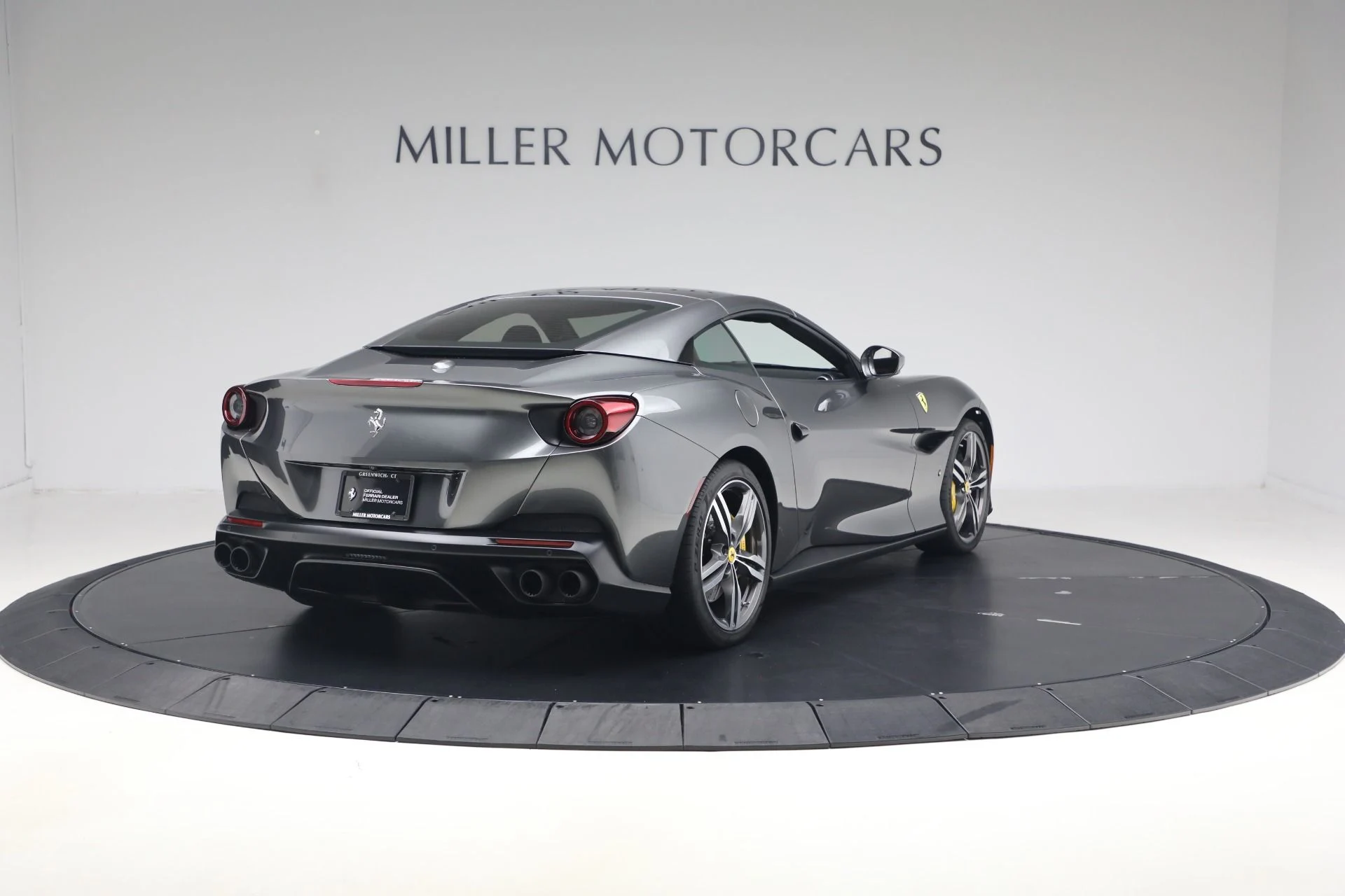 mph032_2383863955_Used_2019_Ferrari_Portofino_1791044080_840145e190