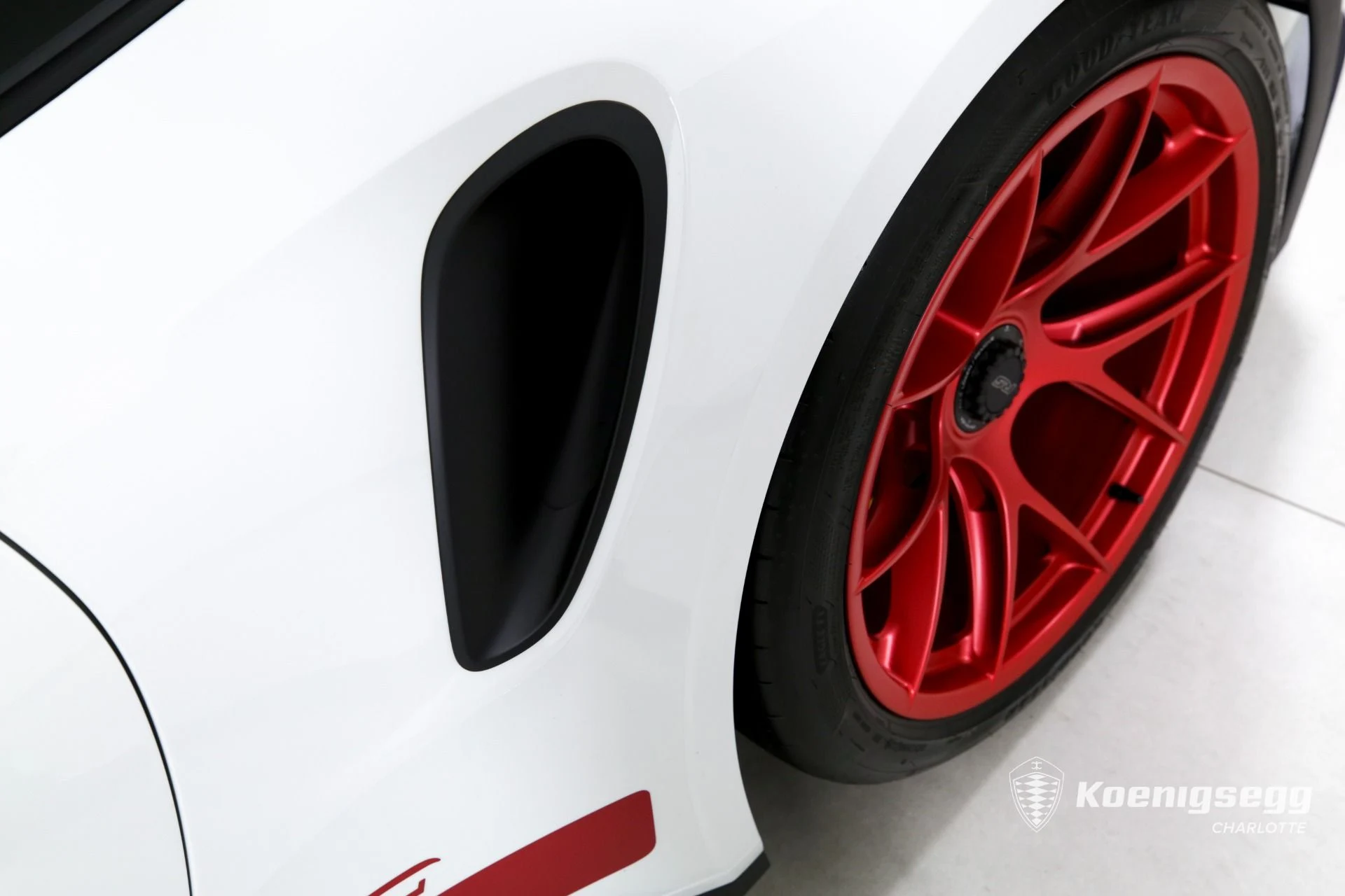 mph032_2384839670_Used_2024_Porsche_911_GT_3_RS_1737481438_b9356a54b3