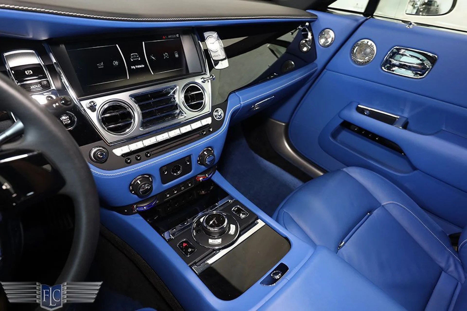 mph032_2386023833_used_2020_rolls_royce_dawn_convertible_9689_22662057_33_1024_e9ae13a851