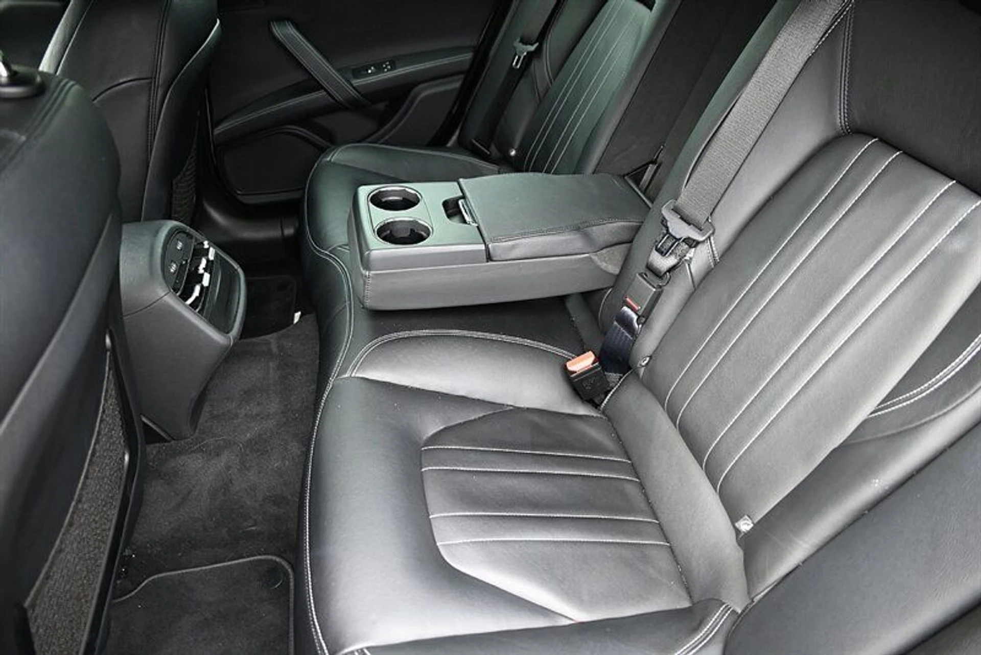 mph032_2391202082_e90c387809_800_d49c2f7c36