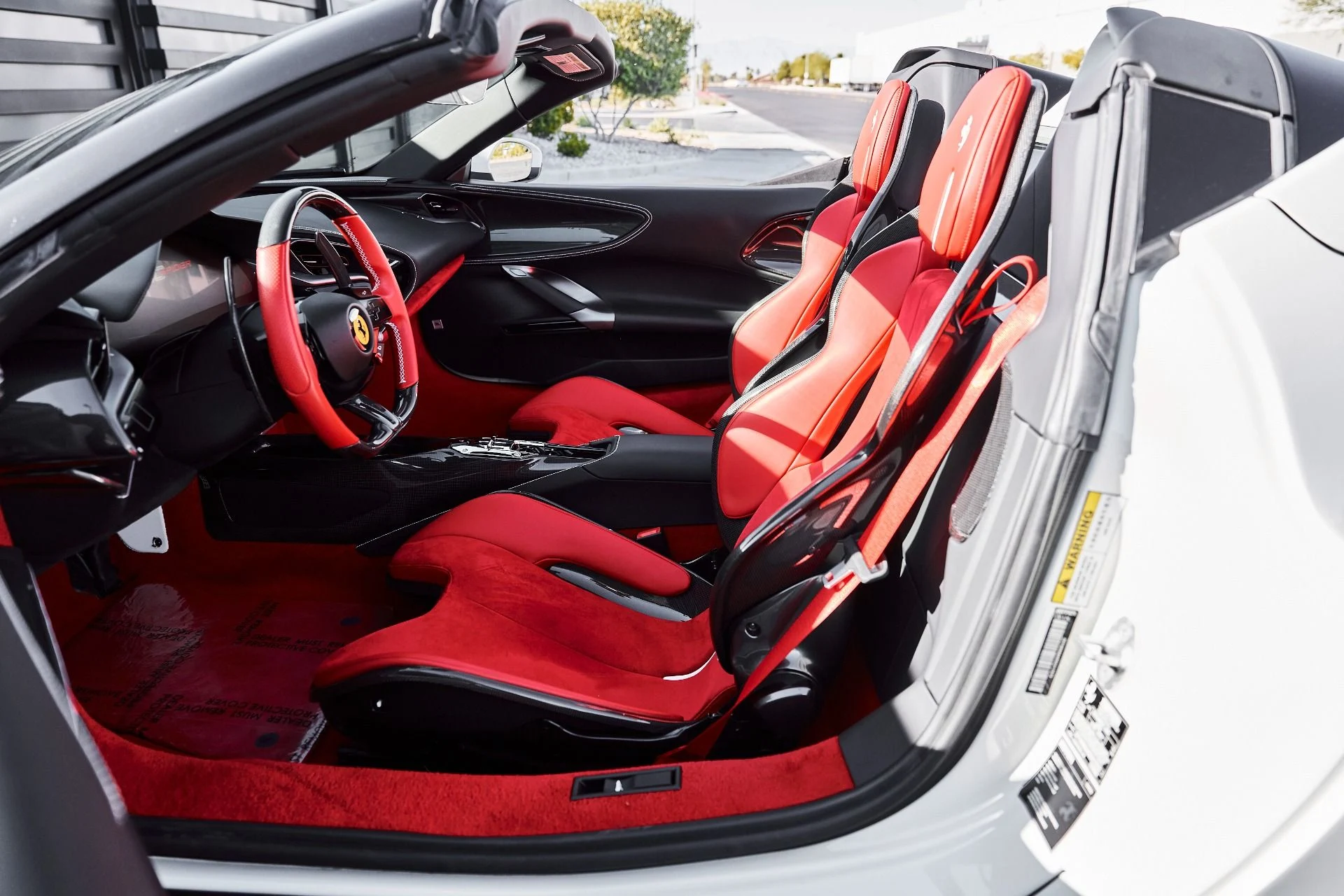 mph032_2392173591_Used_2025_Ferrari_SF_90_Spider_Base_1776876585_15729be986