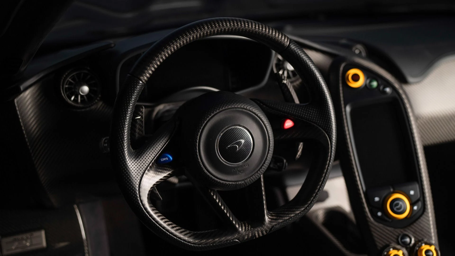 mph032_2398276645_Used_2013_Mc_Laren_P1_Coupe_1779235230_b0d963cefc