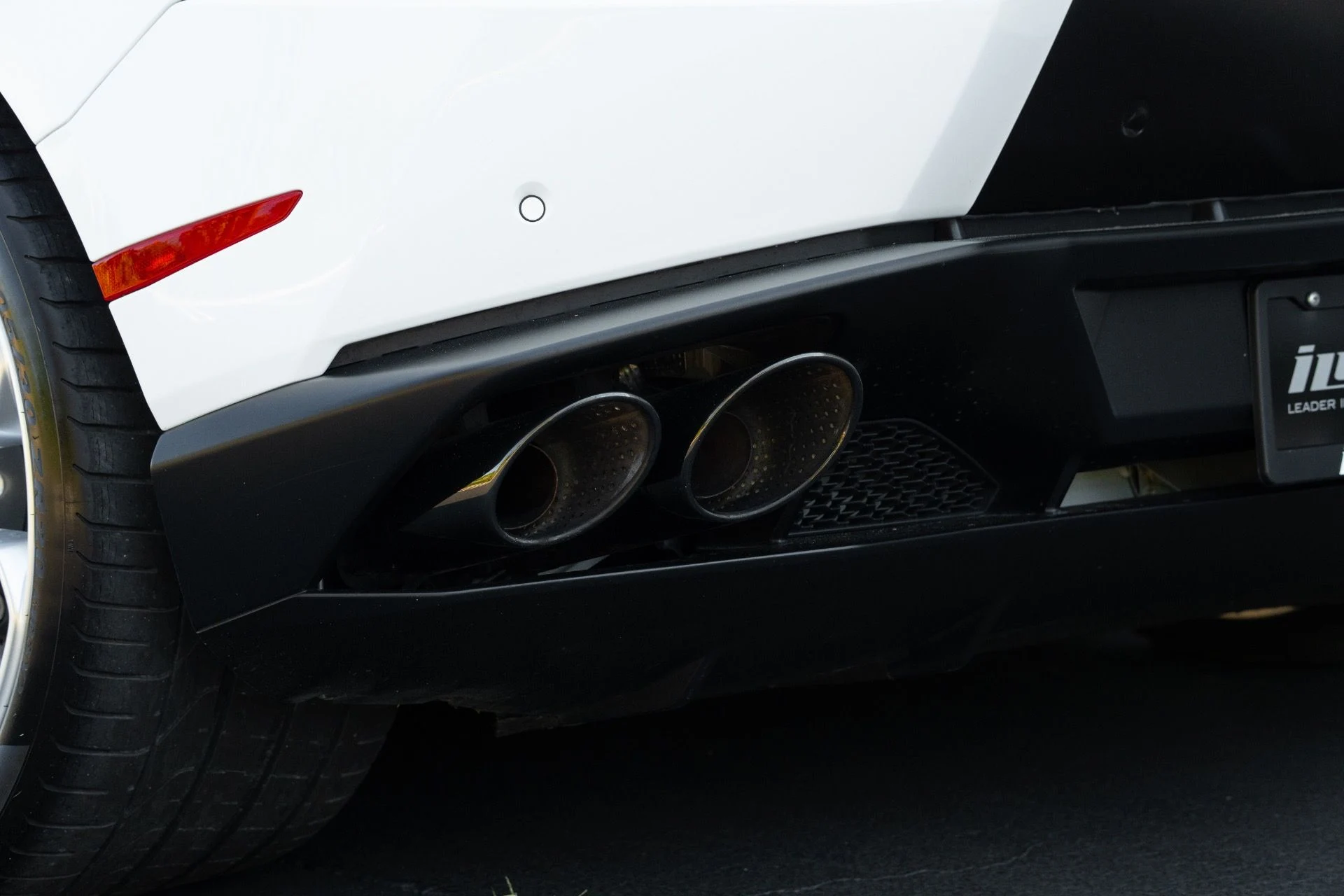 mph032_2406917033_Used_2016_Lamborghini_Huracan_LP_610_4_1771995727_43a5fca37a