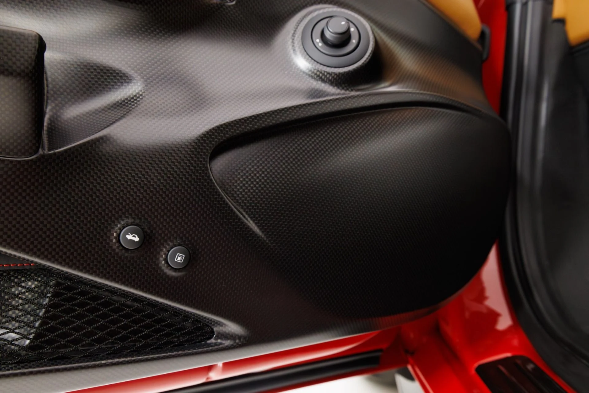 mph032_2414292472_Used_2020_Ferrari_488_Pista_1774991848_567d950c8b