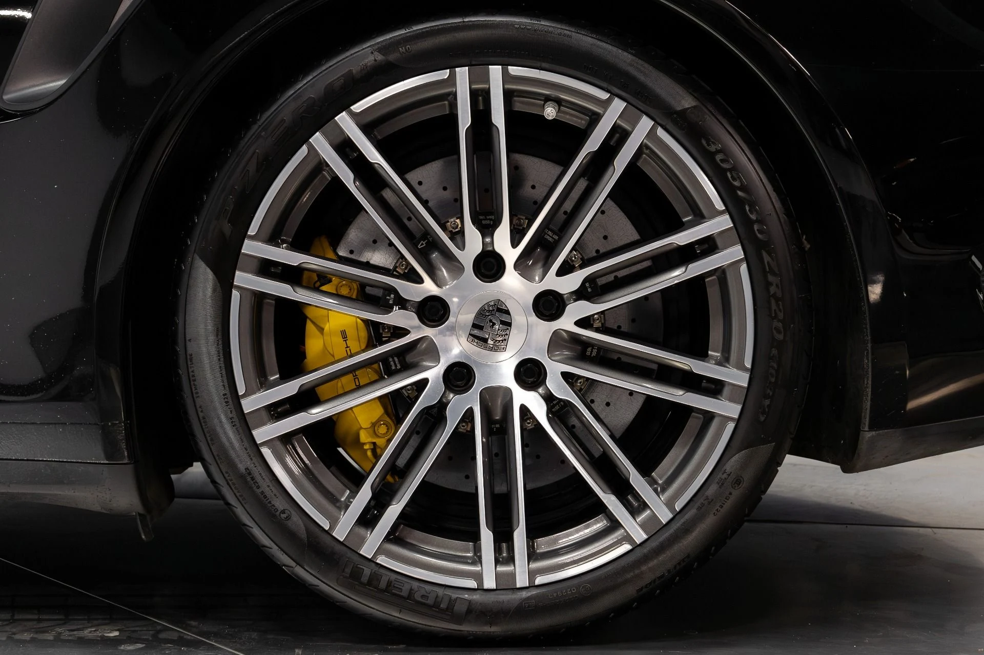 mph032_2415351372_Used_2015_Porsche_911_Turbo_S_1761834686_151d103f75