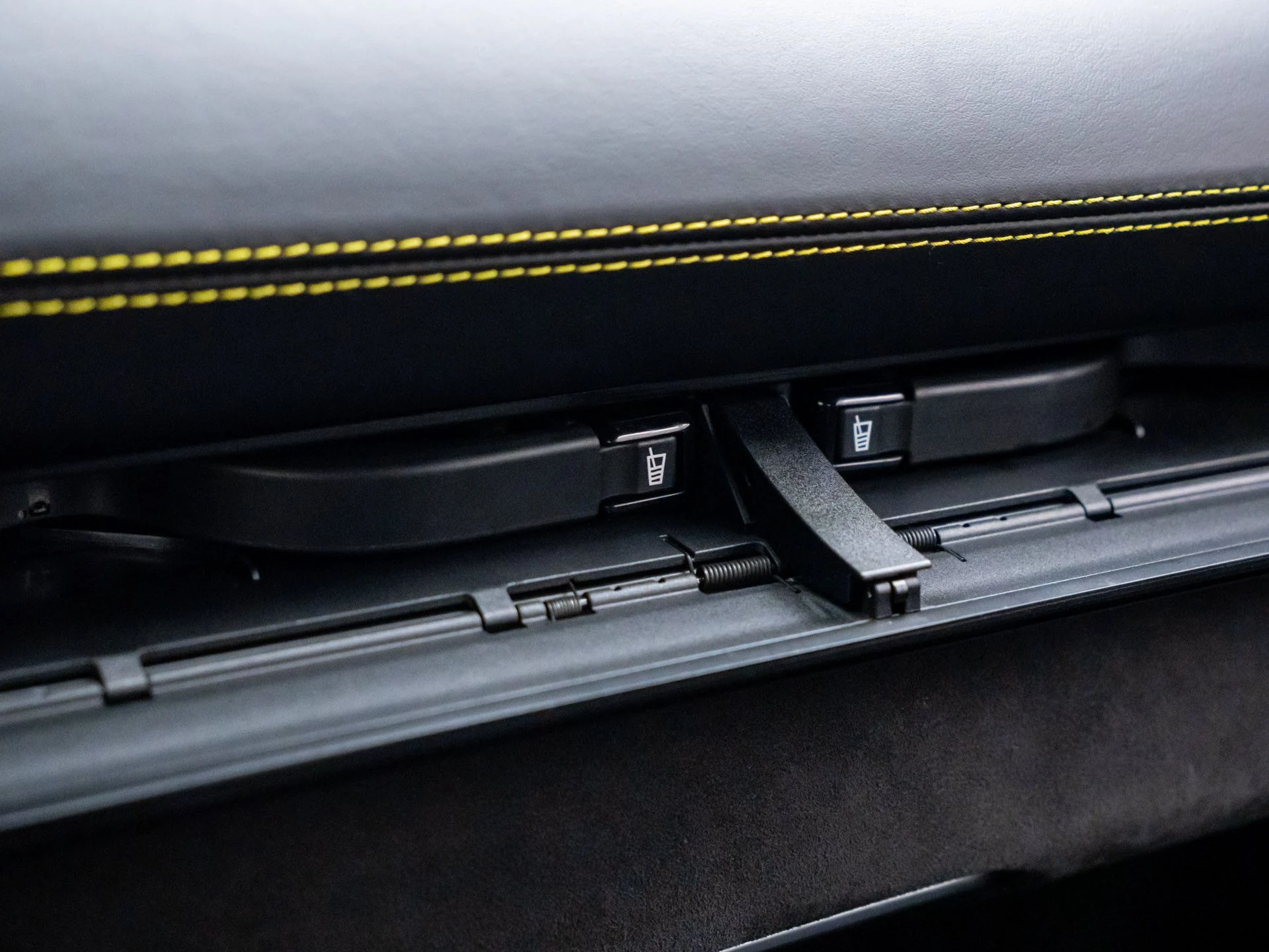 mph032_2420462866_56ce369d63b767a1c0d15364d9efd031x_cd1cd90b3d