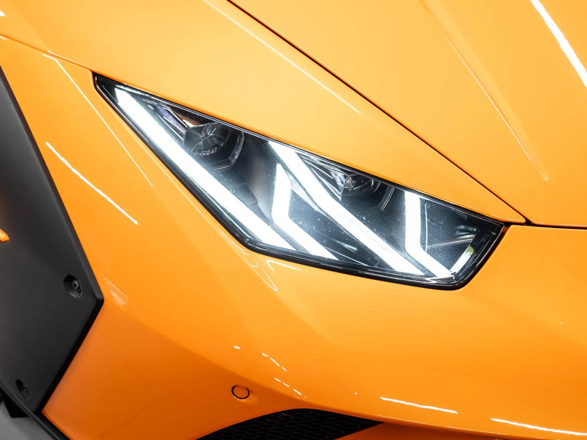 mph032_243424171_lamborghini_huracan_2023_cbe61c87ca