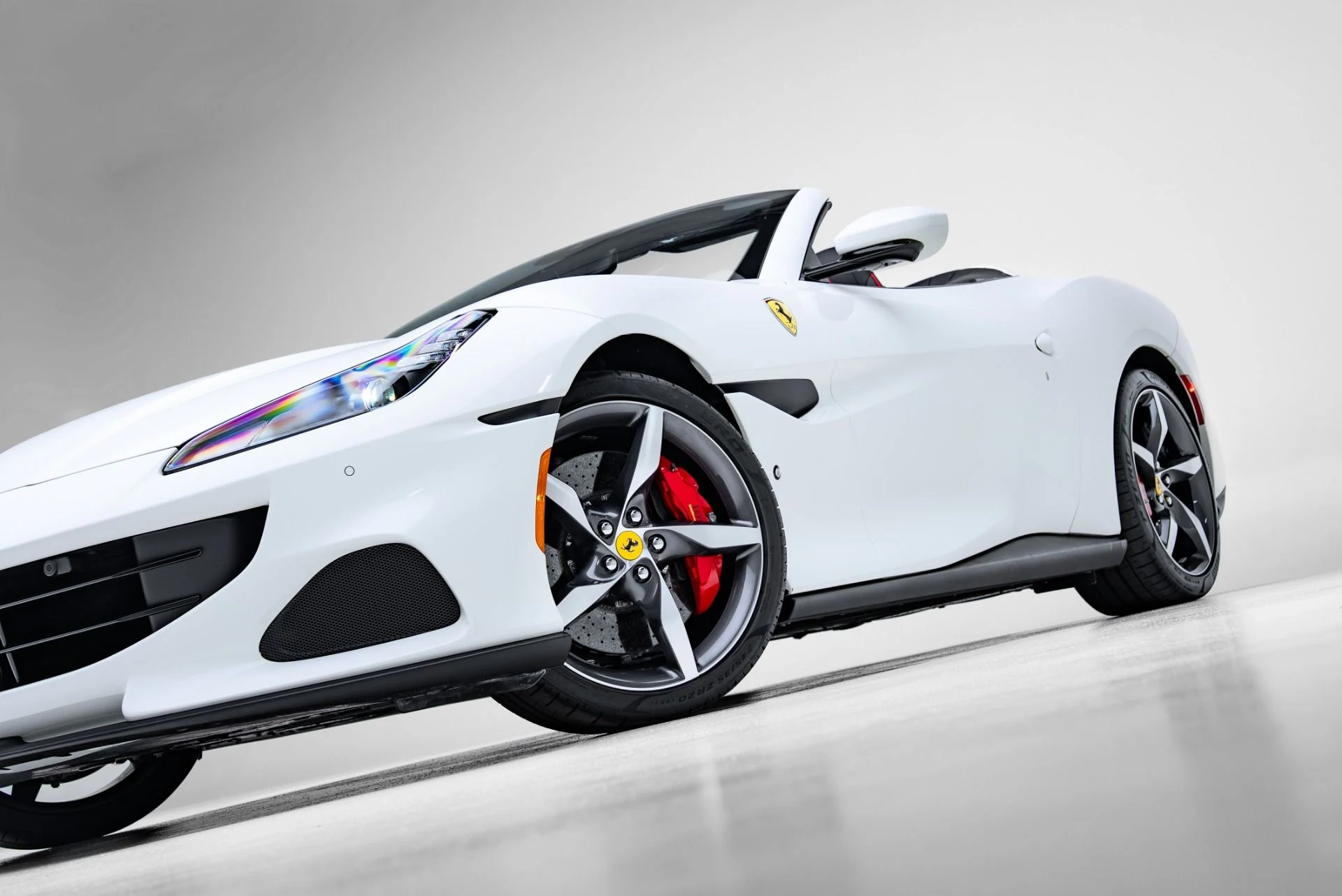mph032_2452522708_Used_2022_Ferrari_Portofino_M_1773357506_f1967f4780