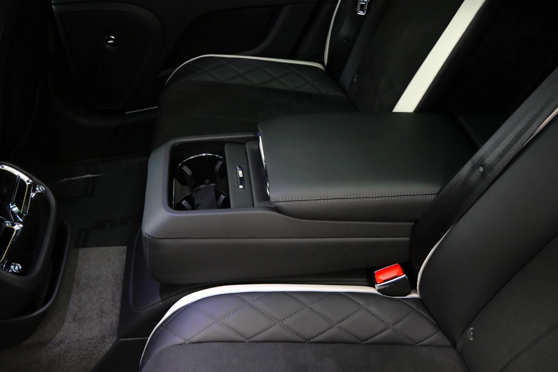 mph032_2456865203_Used_2024_Bentley_Flying_Spur_Speed_Big_Edition_12_Package_Naim_Audio_626_Horsepower_1757008708_df4e383ae3