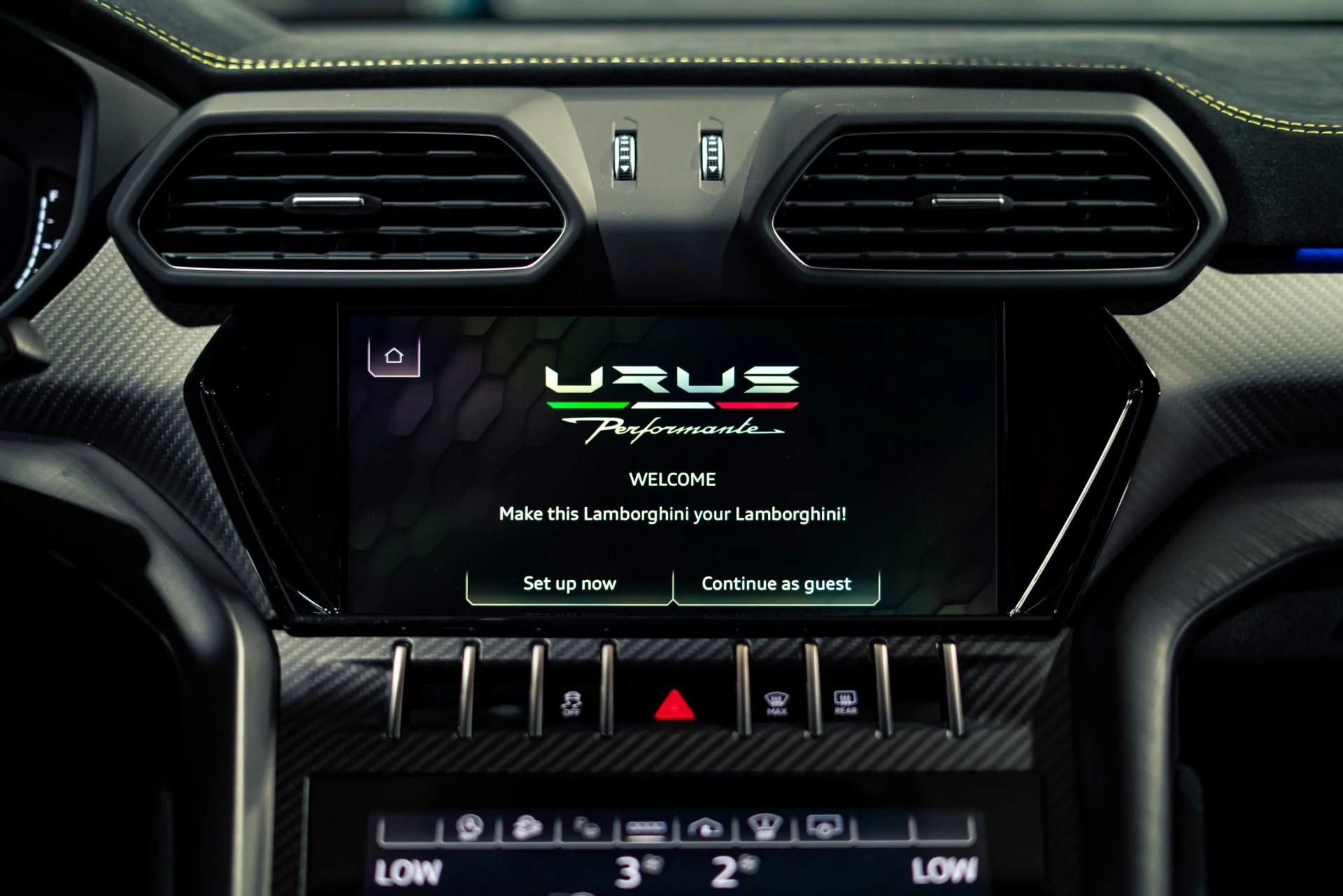 mph032_2464623311_Used_2023_Lamborghini_Urus_Performante_1780414144_09b62bed0d