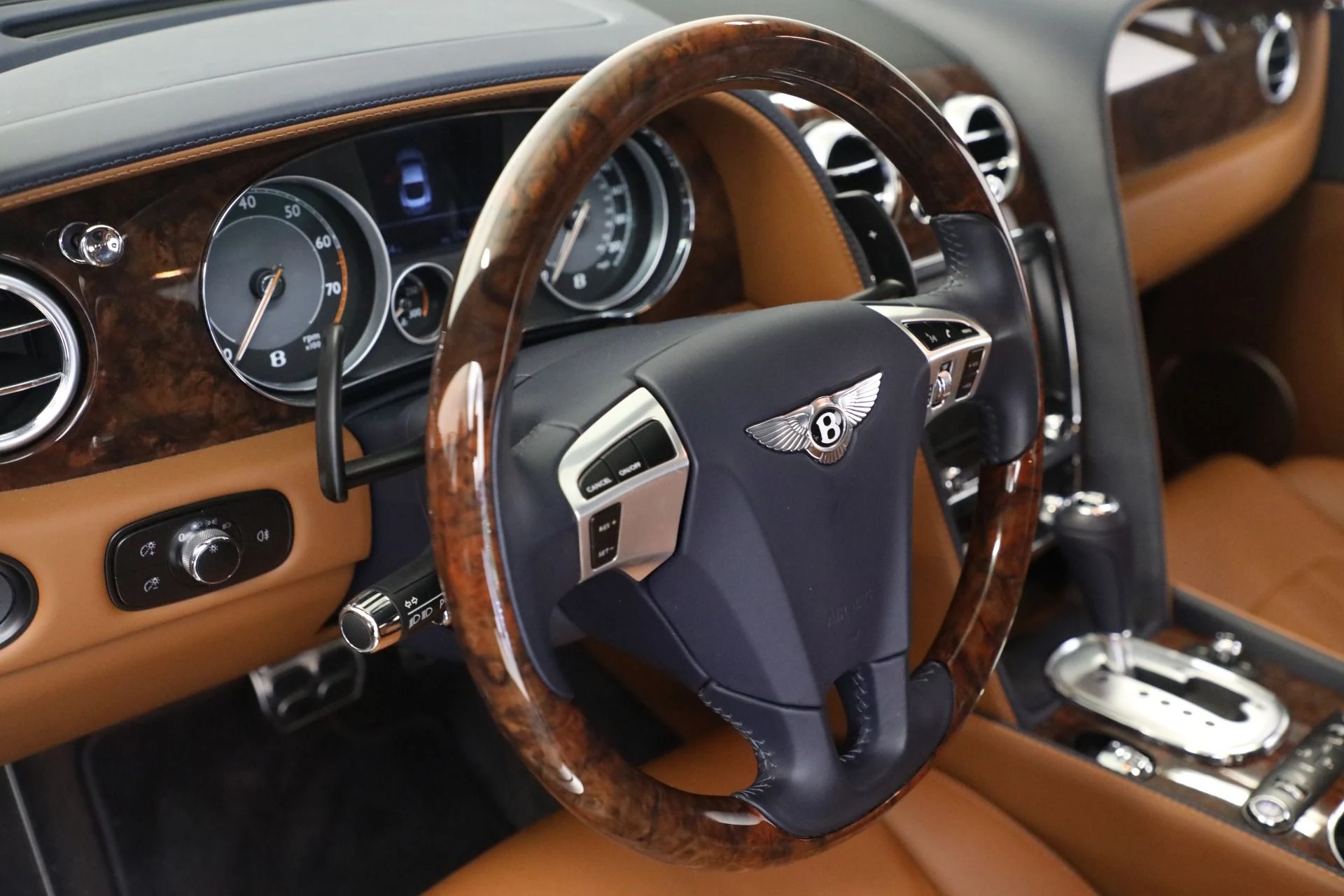 mph032_2467157199_Used_2013_Bentley_Continental_GT_V8_24a1ca9186