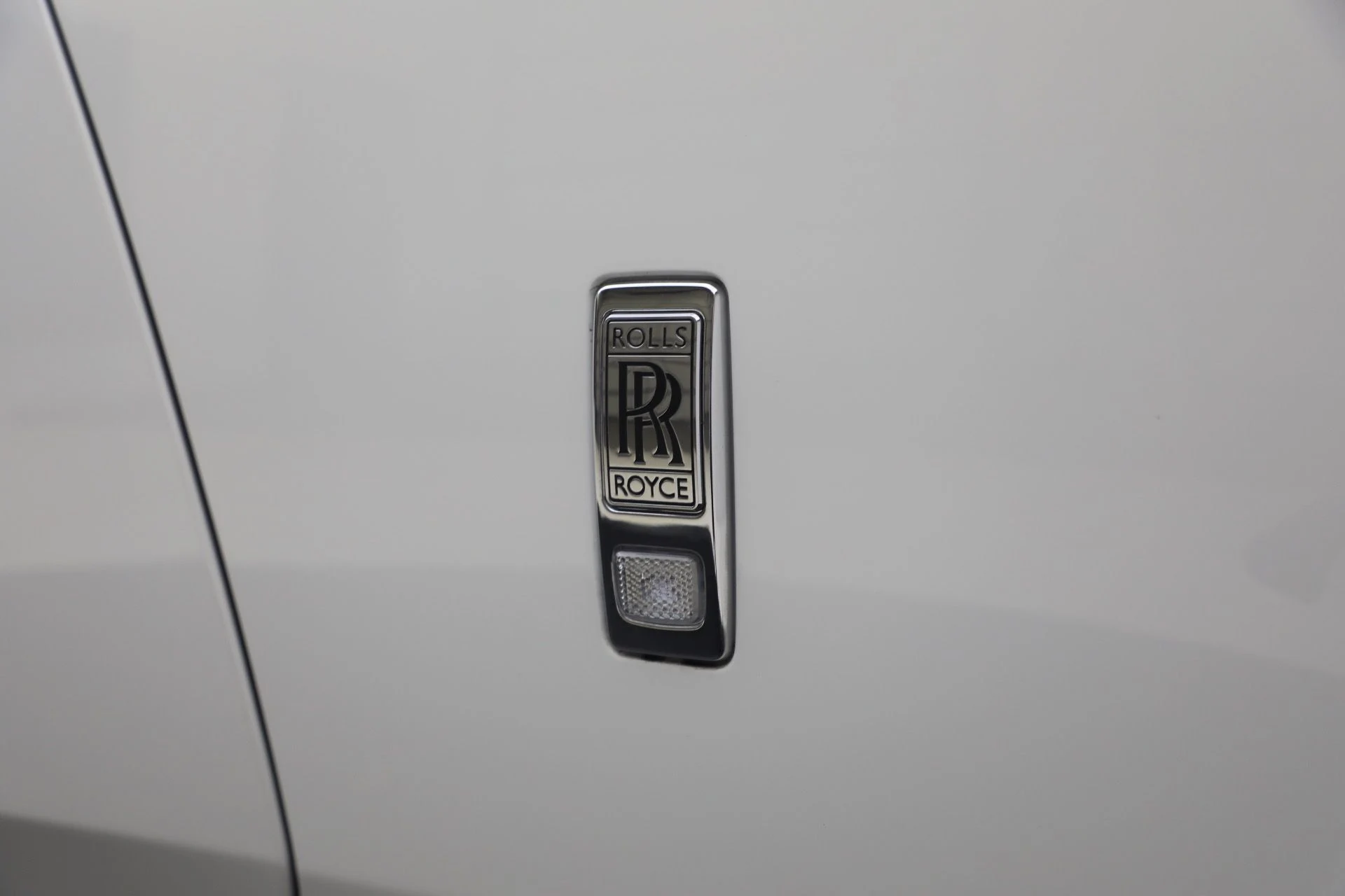 mph032_247053829_Used_2026_Rolls_Royce_Spectre_83bc895e9a