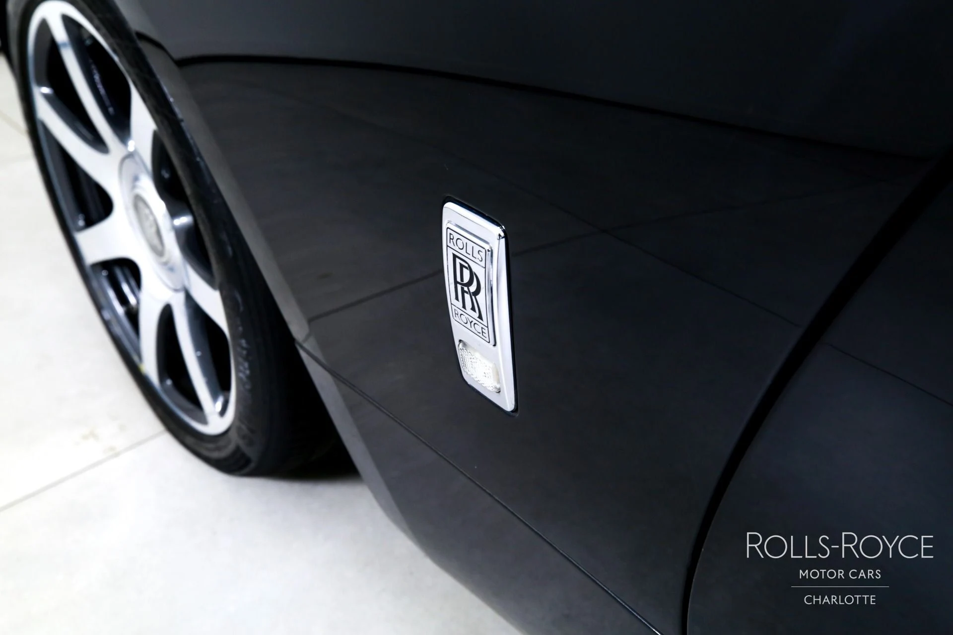 mph032_2478510034_Used_2017_Rolls_Royce_Dawn_1789144580_9428f85c6d