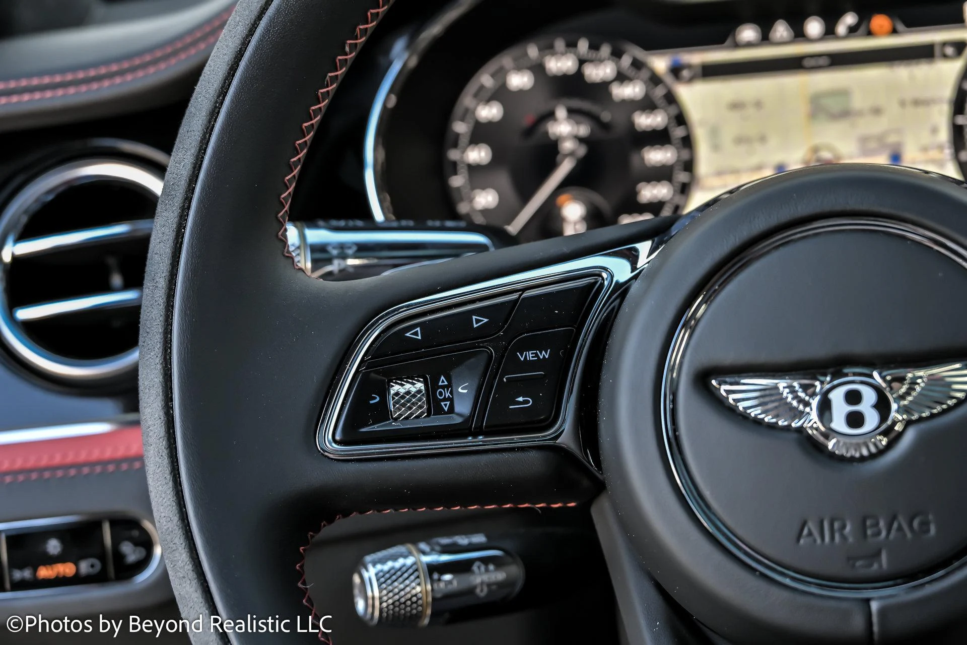 mph032_2481318359_Used_2024_Bentley_Flying_Spur_Speed_1767260395_5453838f59