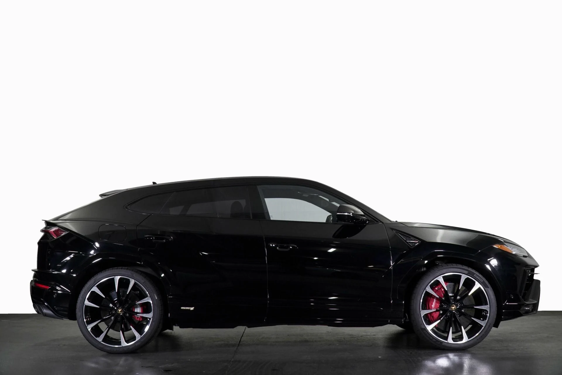 mph032_2482302055_Used_2024_Lamborghini_Urus_S_1775152944_7011b90dac