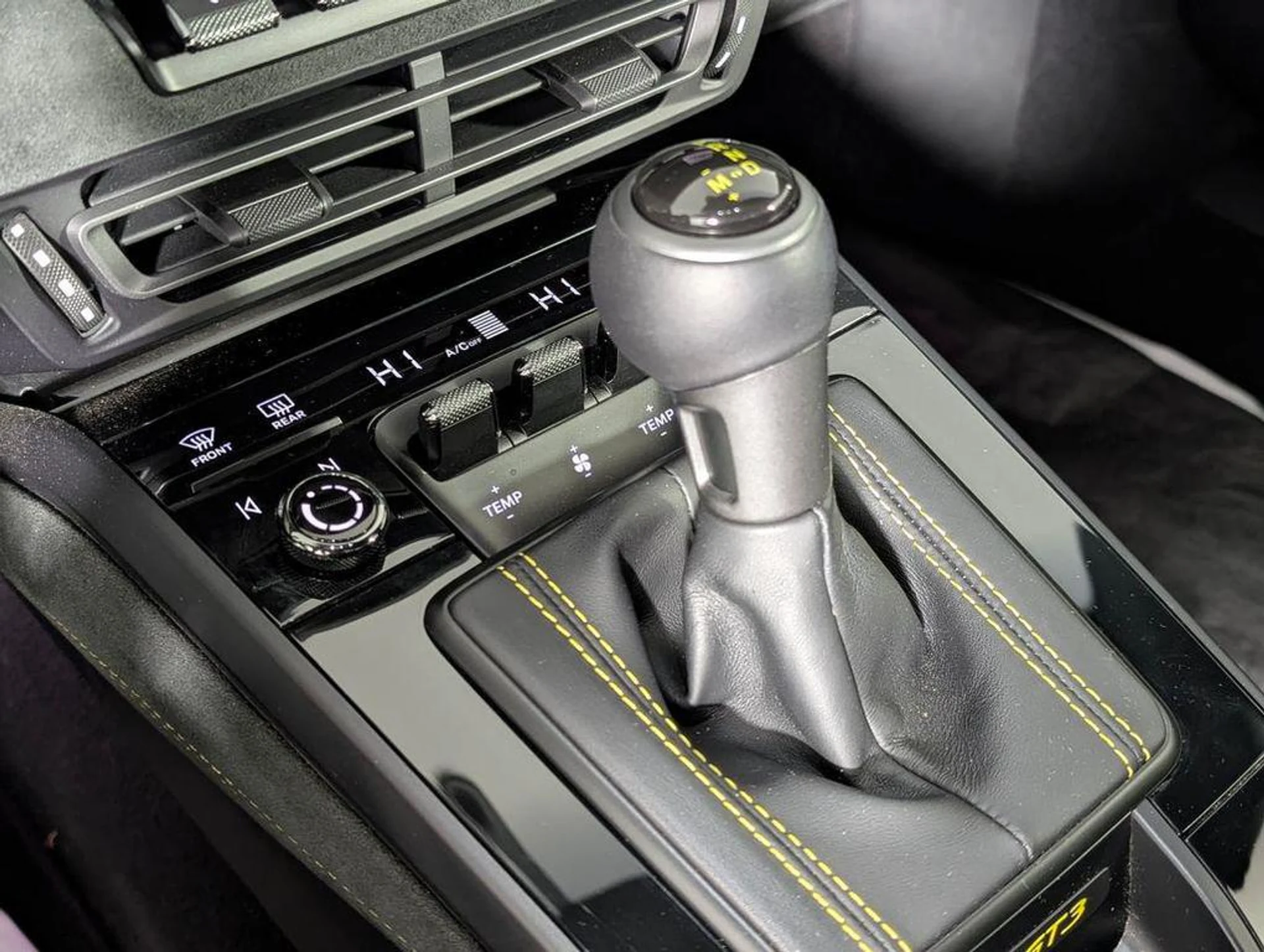 mph032_2482327051_a54_H_QN_Tk_Y_Vw_P_Bw5m_Co6q_Z_Ra_Z4_I_34c1402f04