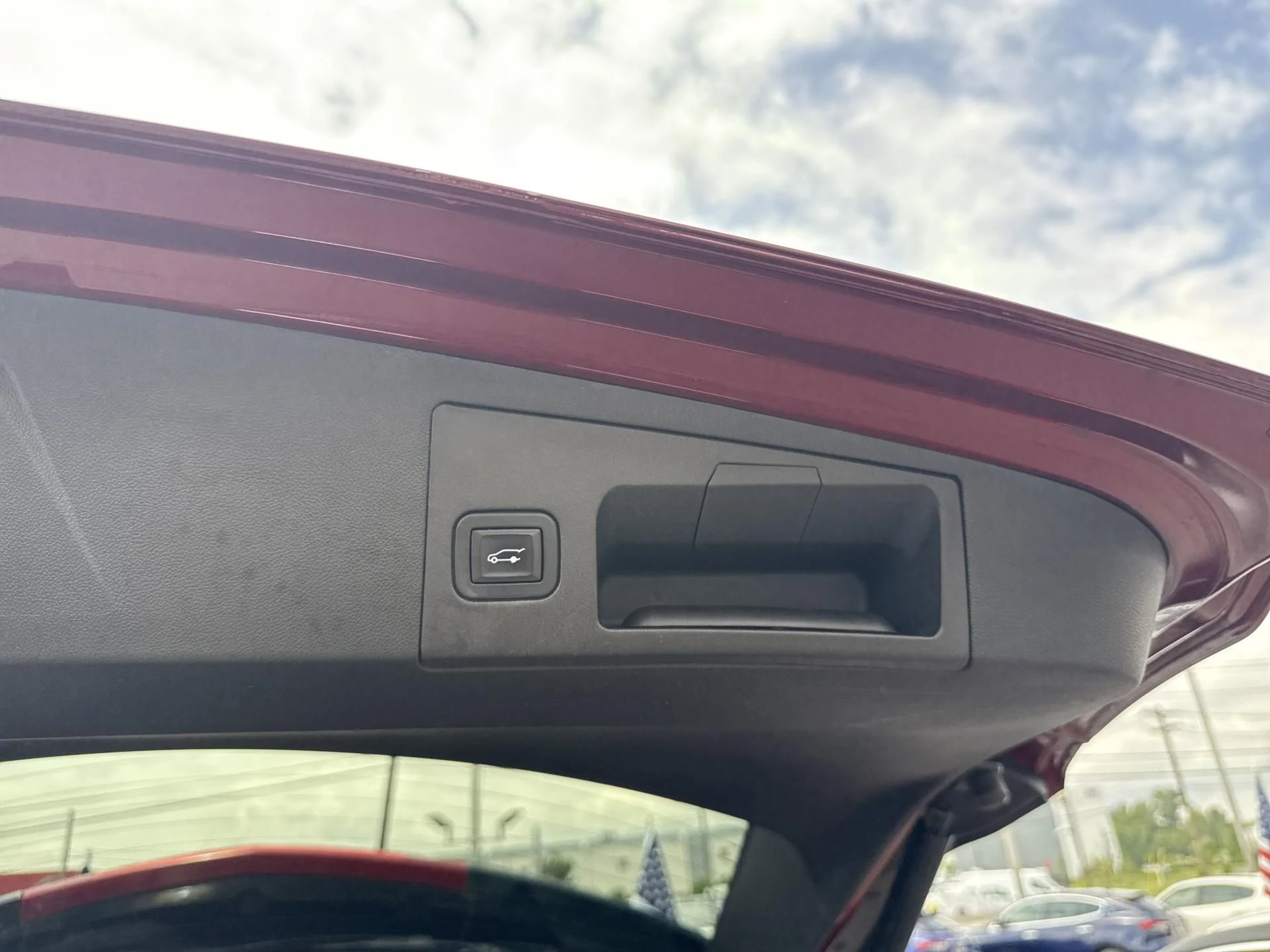 mph032_24885941_Used_2018_Maserati_Ghibli_S_Q4_1752740198_73f3fb3251