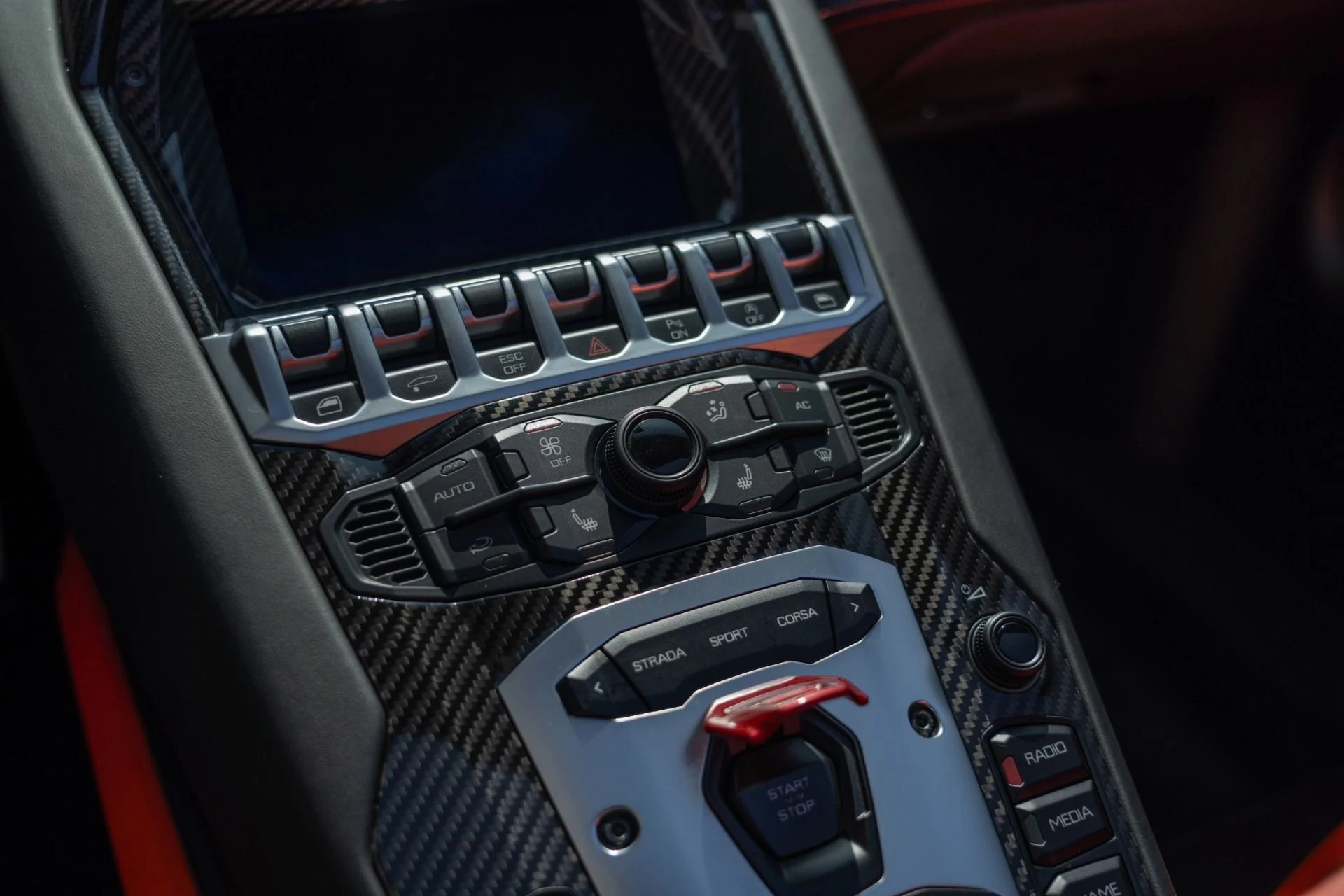 mph032_2490421664_Used_2014_Lamborghini_Aventador_LP_700_4_1760049885_ef772d3440