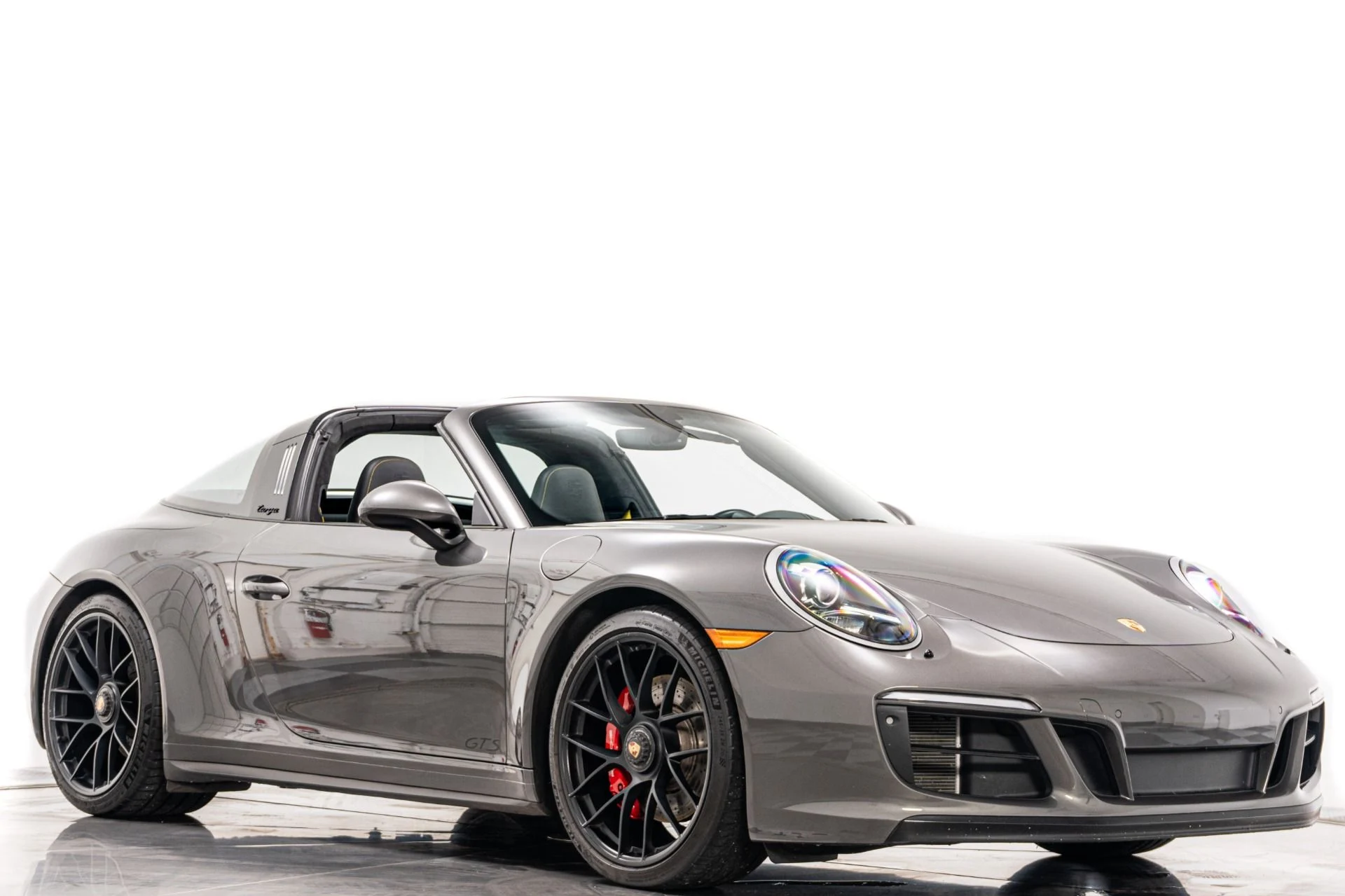 mph032_2494711183_Used_2018_Porsche_911_Targa_4_GTS_1781794965_b6f43cd80e