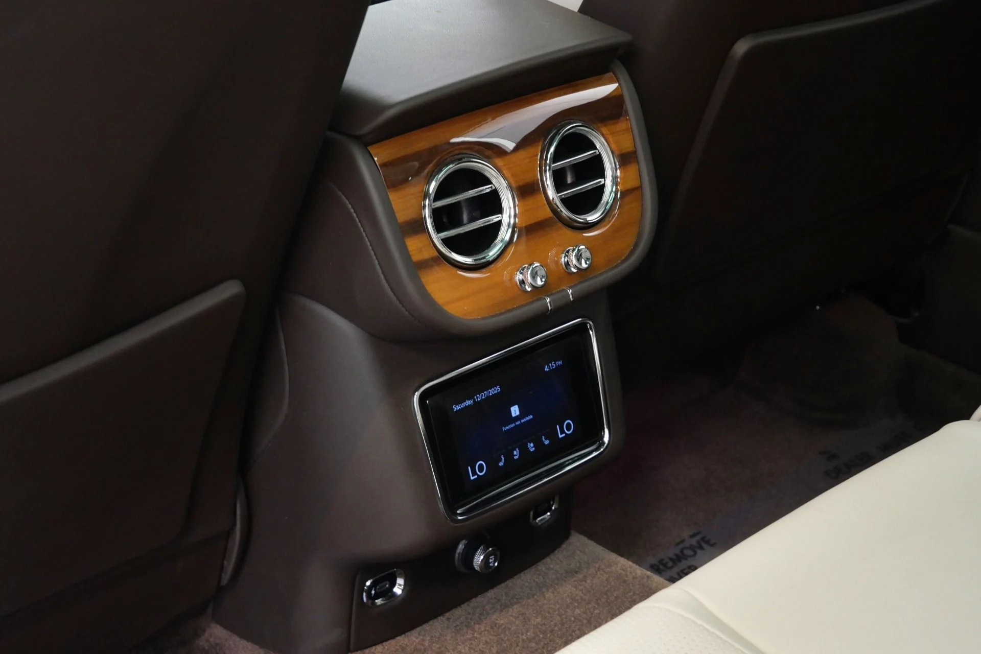 mph032_2521916289_Used_2021_Bentley_Bentayga_Hybrid_Mulliner_Driving_Specification_Four_Seat_Comfort_Specification_1767026081_35a671332c