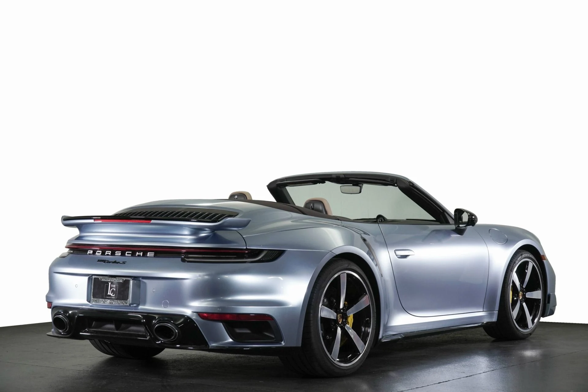 mph032_2525497160_Used_2025_Porsche_911_Turbo_S_1776533142_b002f23487