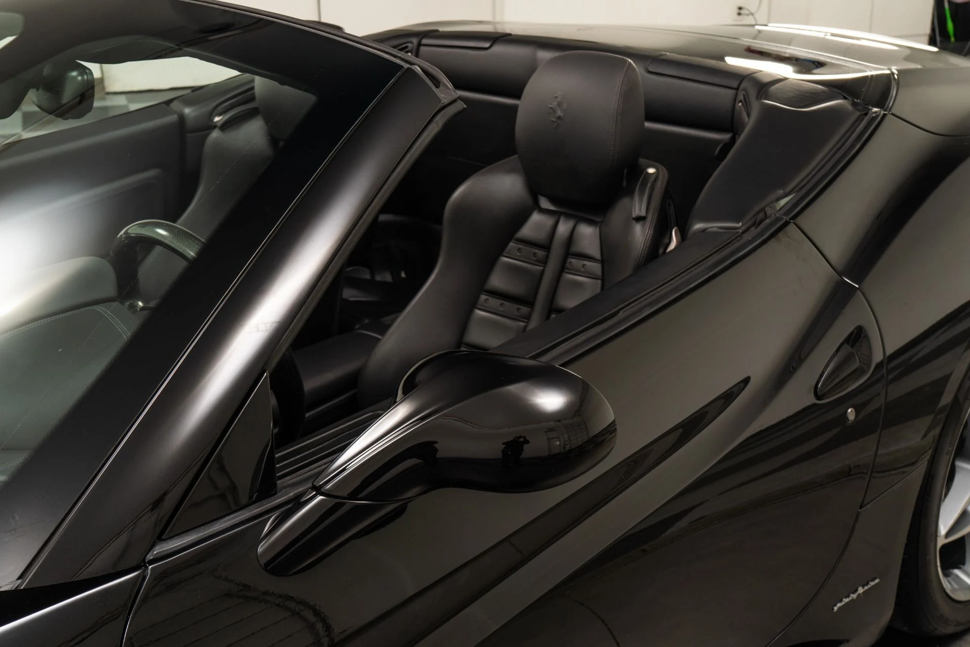 mph032_2537157783_Used_2011_Ferrari_California_1760563898_afd8cb2c2a