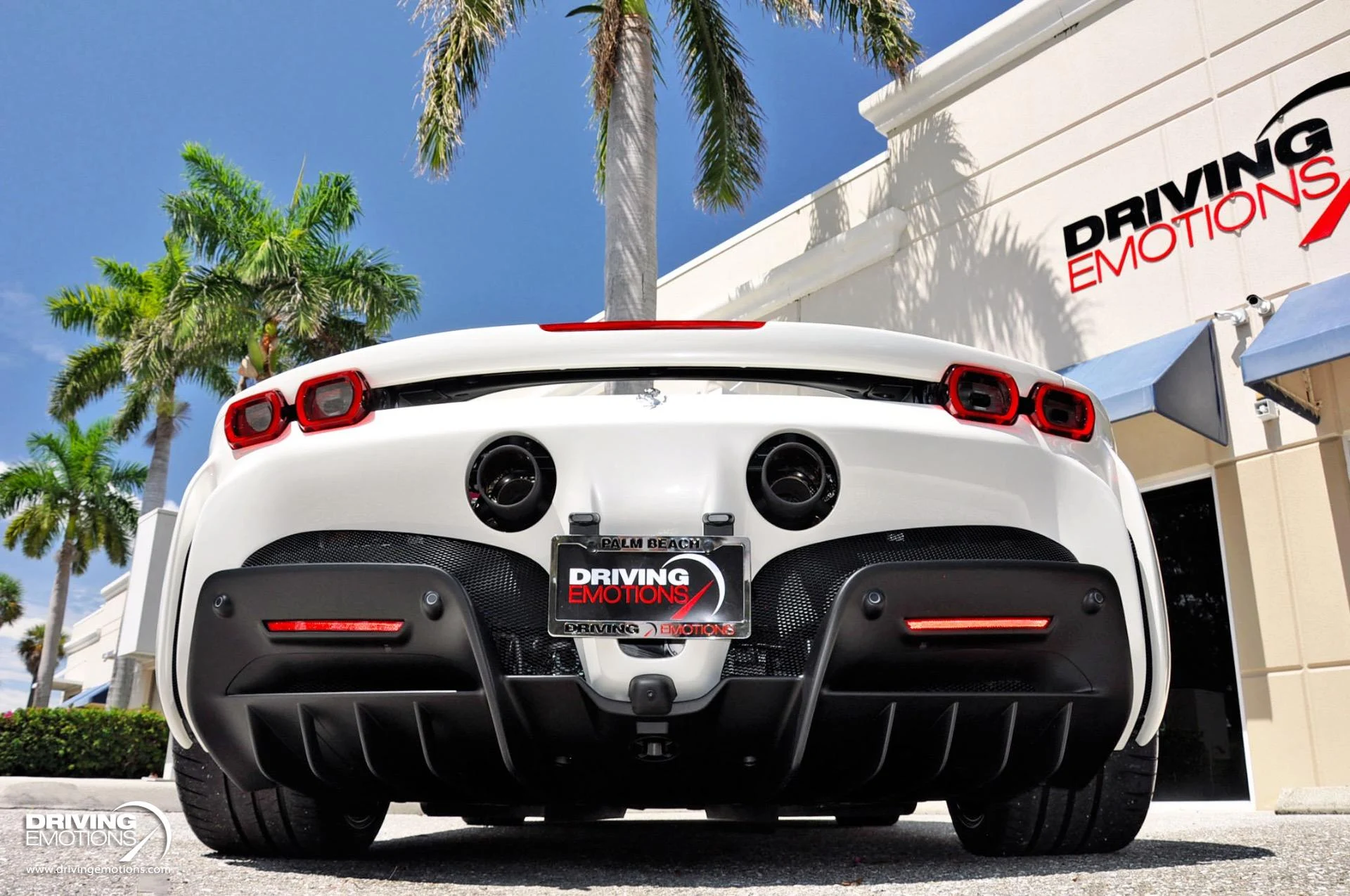 mph032_2550914604_859_p33_l_2c06e628e3