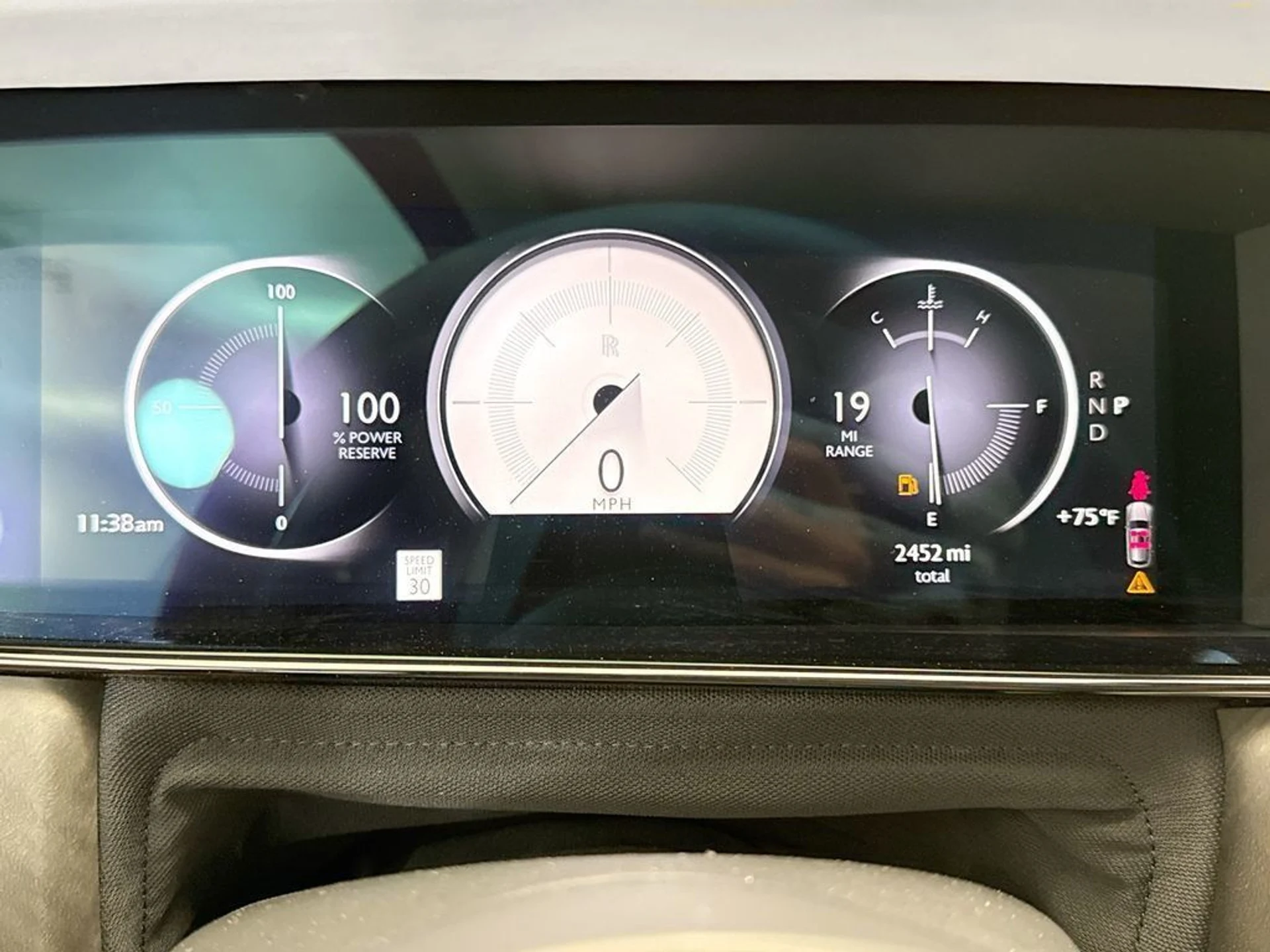 mph032_2557739996_used_2026_rolls_royce_cullinan_sportutility_8119_23009484_33_1024_d4731155b0