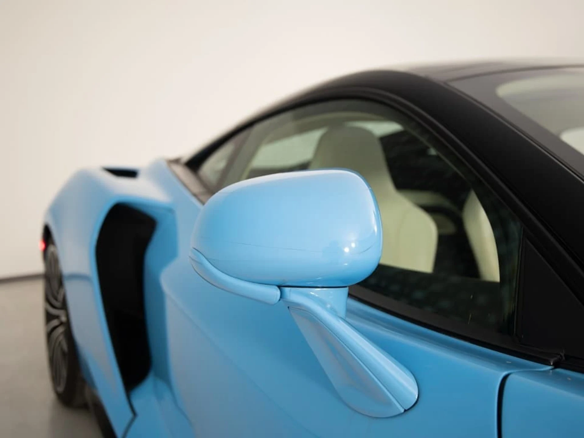 mph032_255867745_a64dc4ac546230c458fdba10fb07ce69x_80ca8a95d3