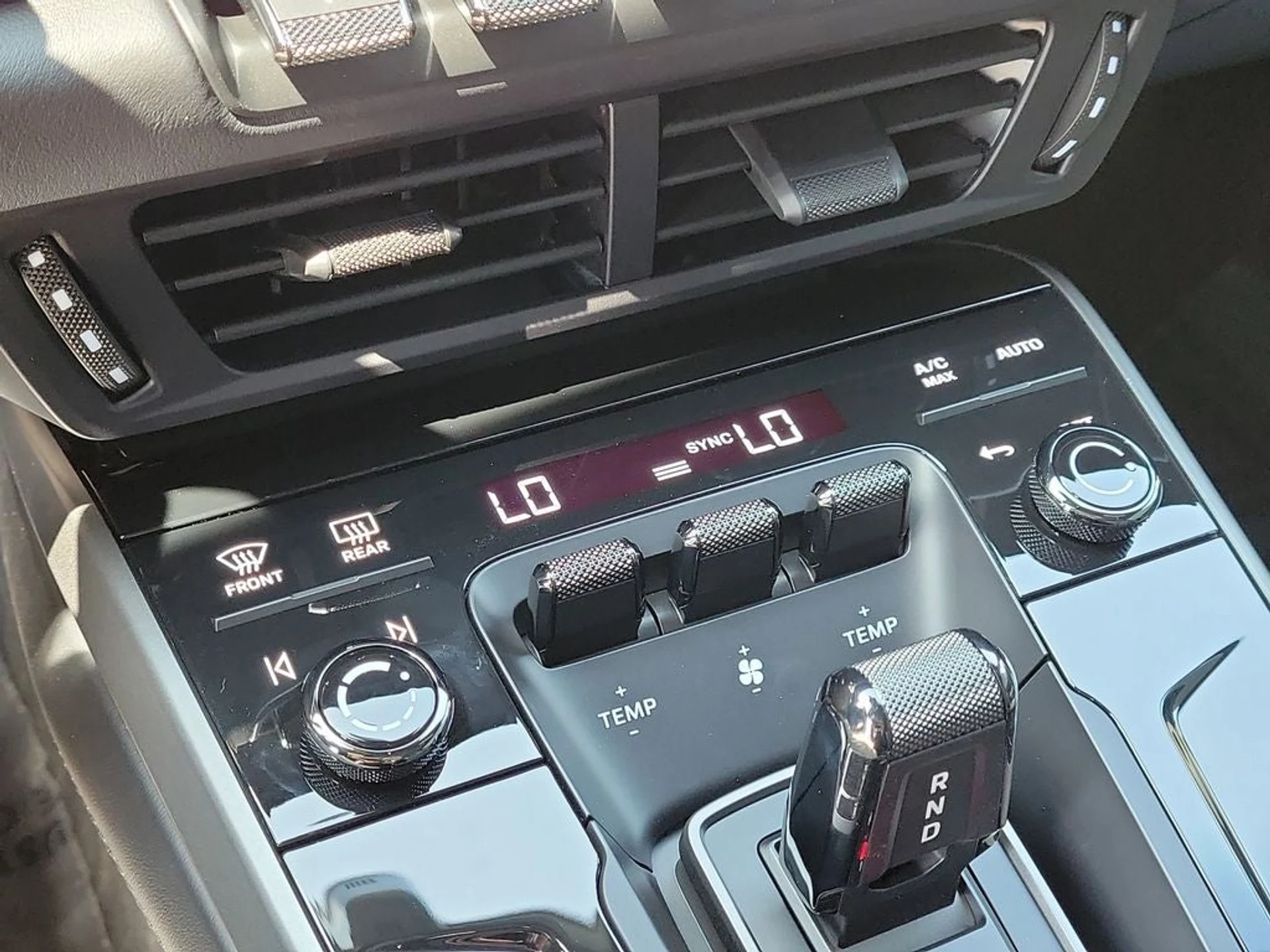 mph032_2563323251_33_def40e4ab3