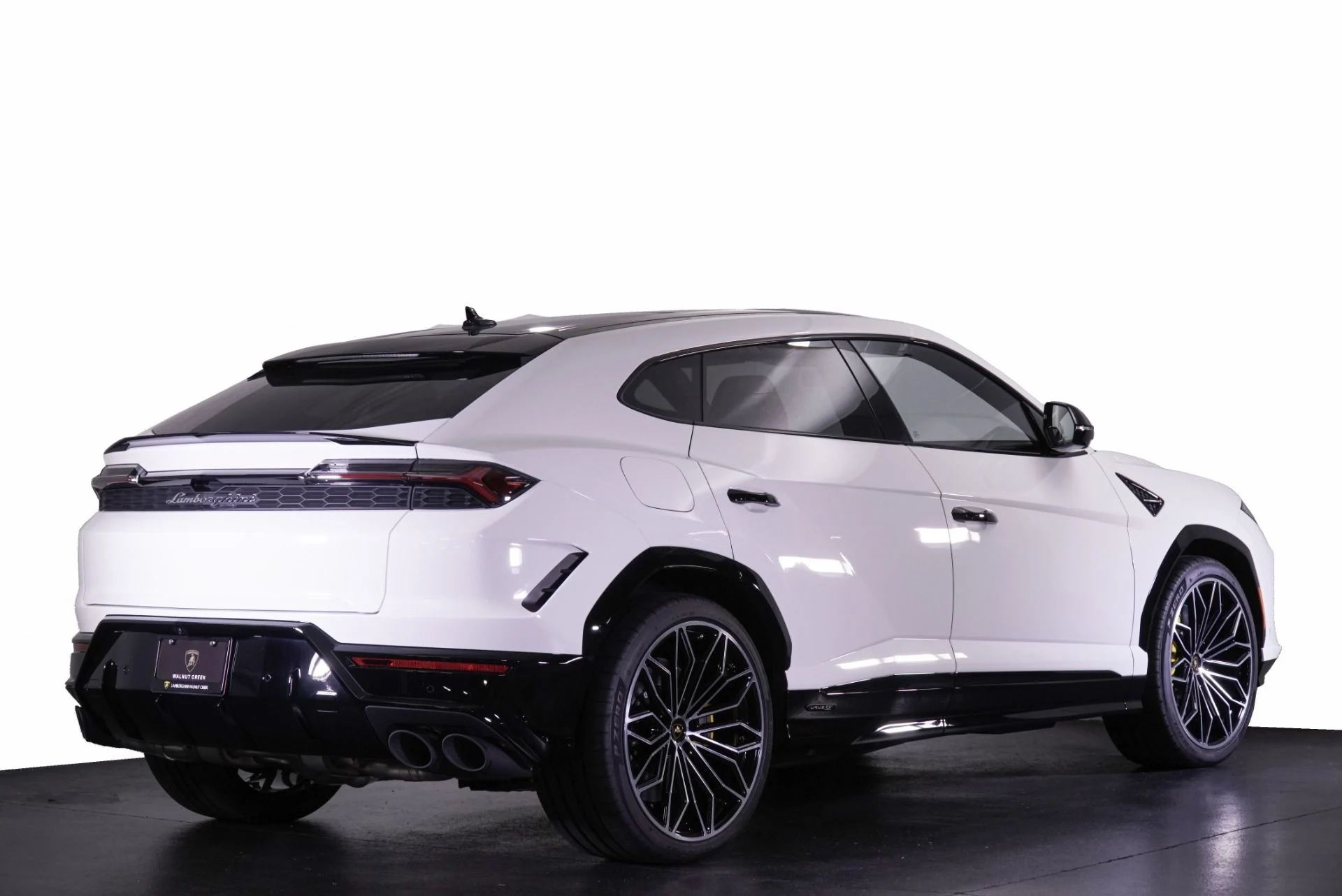 mph032_2567297885_New_2025_Lamborghini_Urus_SE_1760546686_efb08dbe72