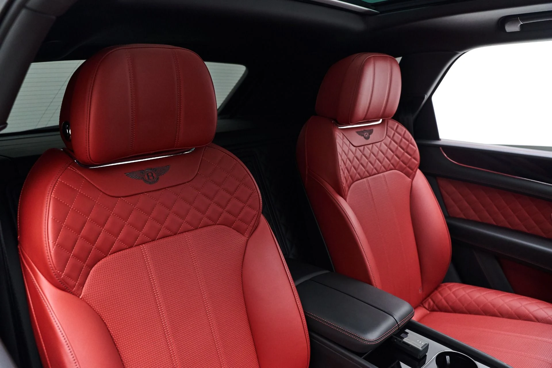 mph032_257182429_Used_2017_Bentley_Bentayga_W12_1648839963_6693416710