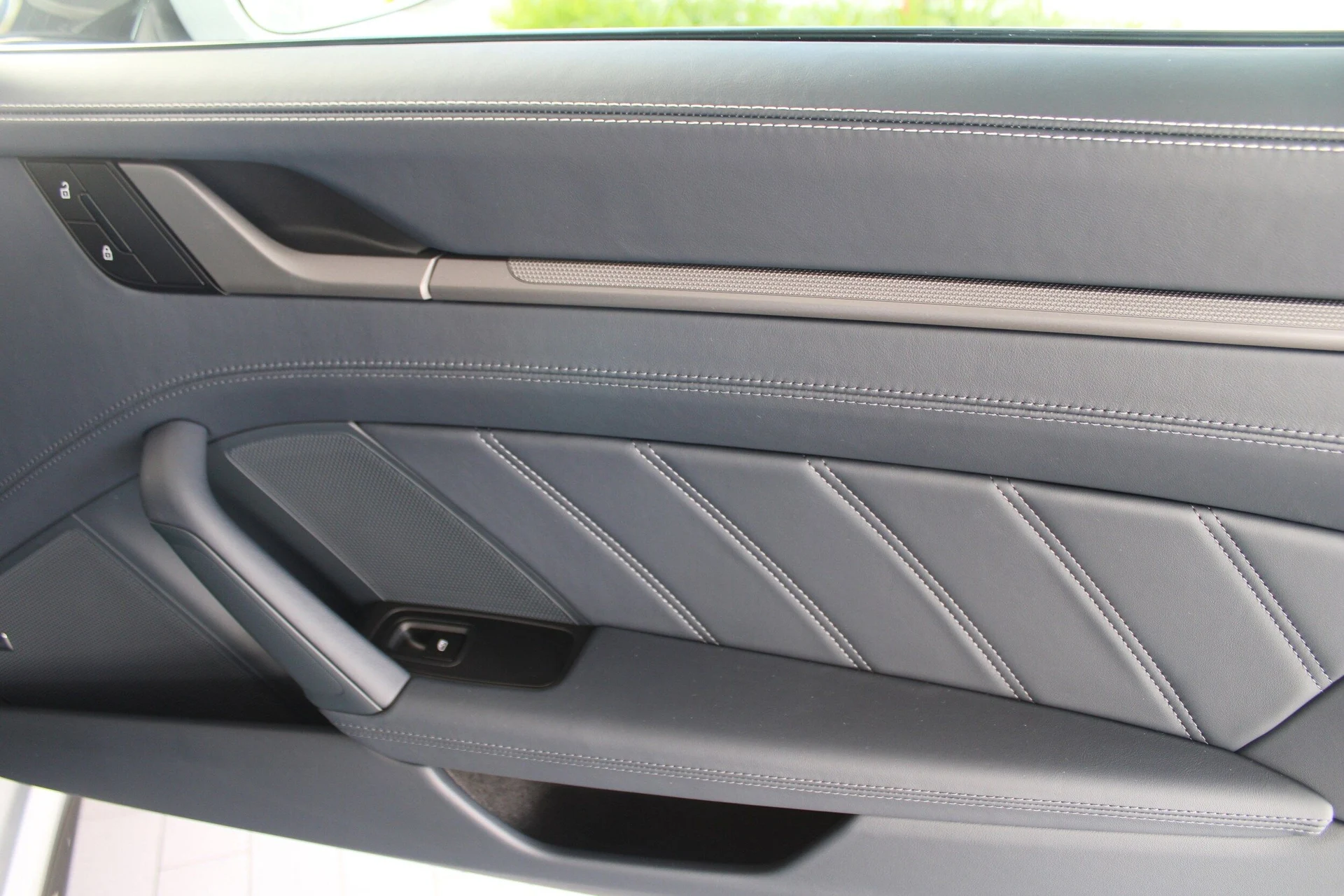 mph032_2572468379_67dac4d453495cf795e2123e906ec0cdx_955bc1ed56