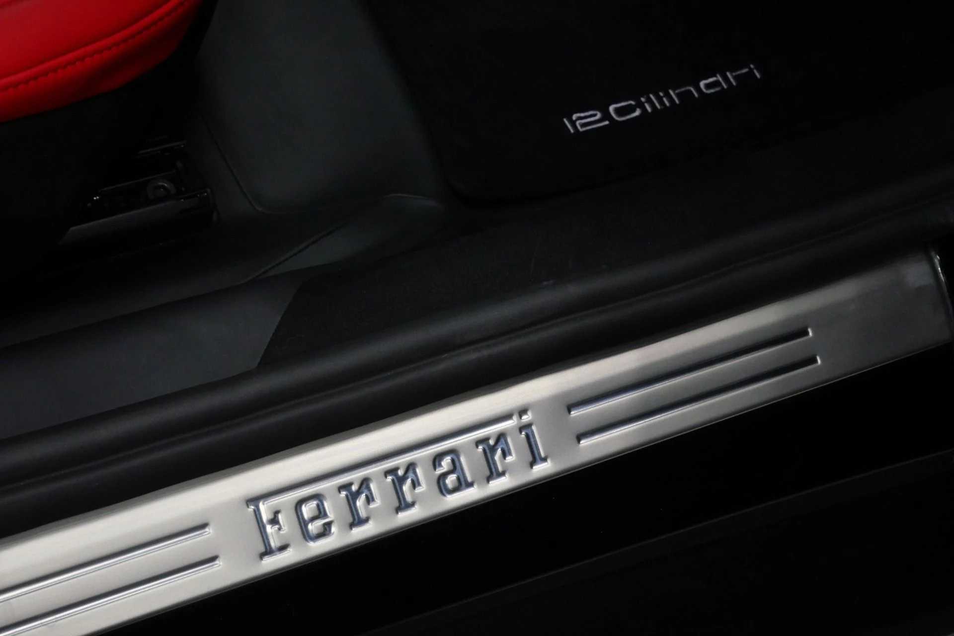 mph032_2575704645_Used_2025_Ferrari_12_Cilindri_1760028103_6f9e7fefd2