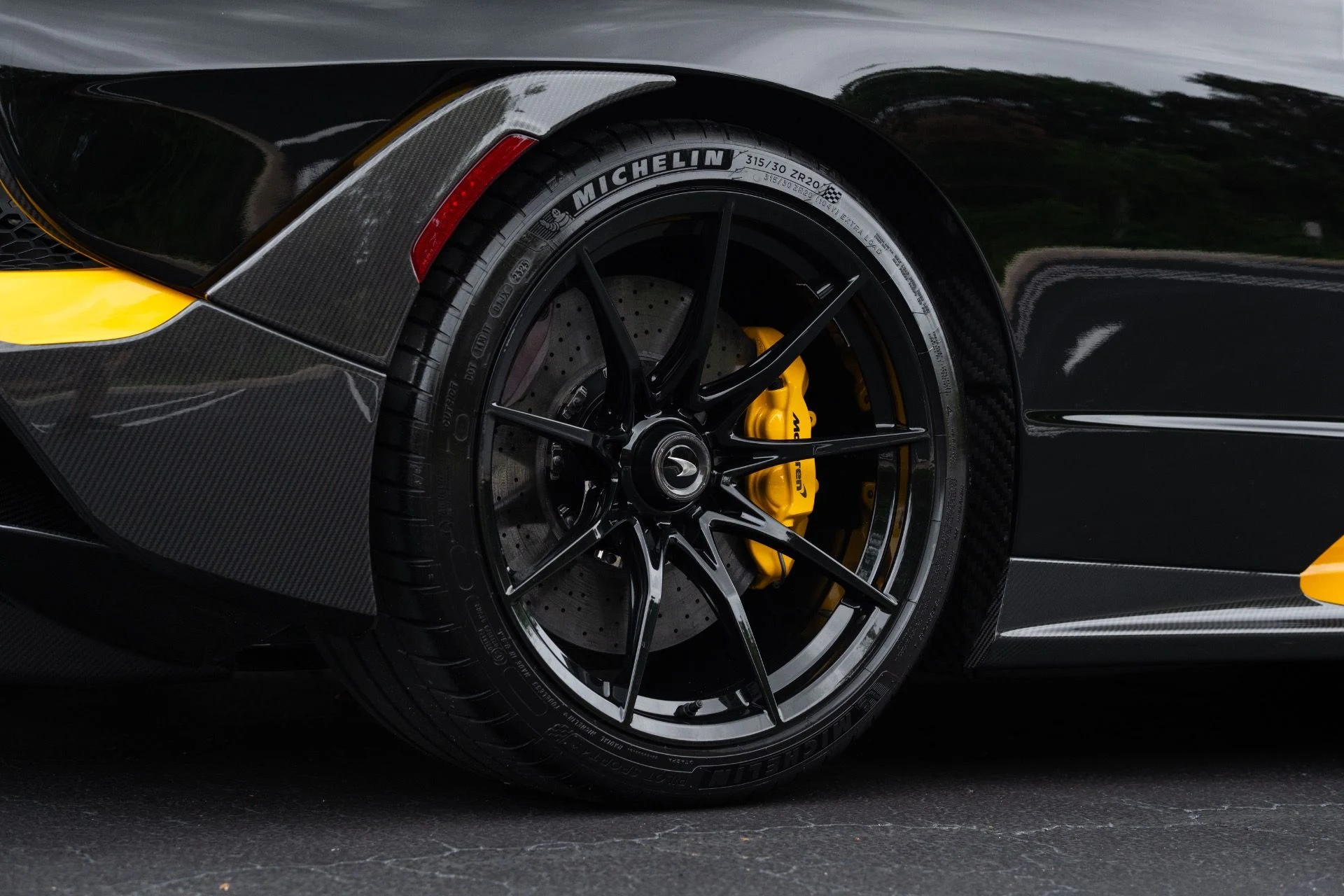 mph032_2580172309_Used_2019_Mc_Laren_Senna_1775186462_131c6413ea