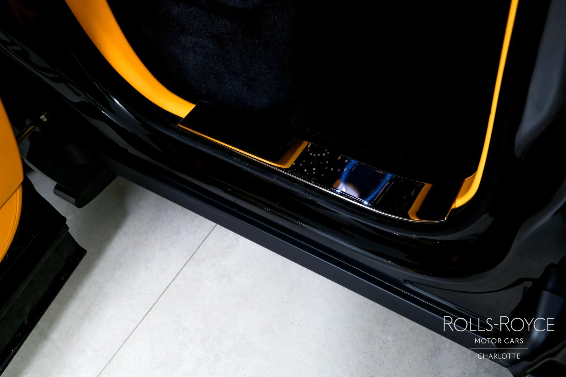 mph032_258318703_Used_2024_Rolls_Royce_Cullinan_1764777967_35ba64fe79